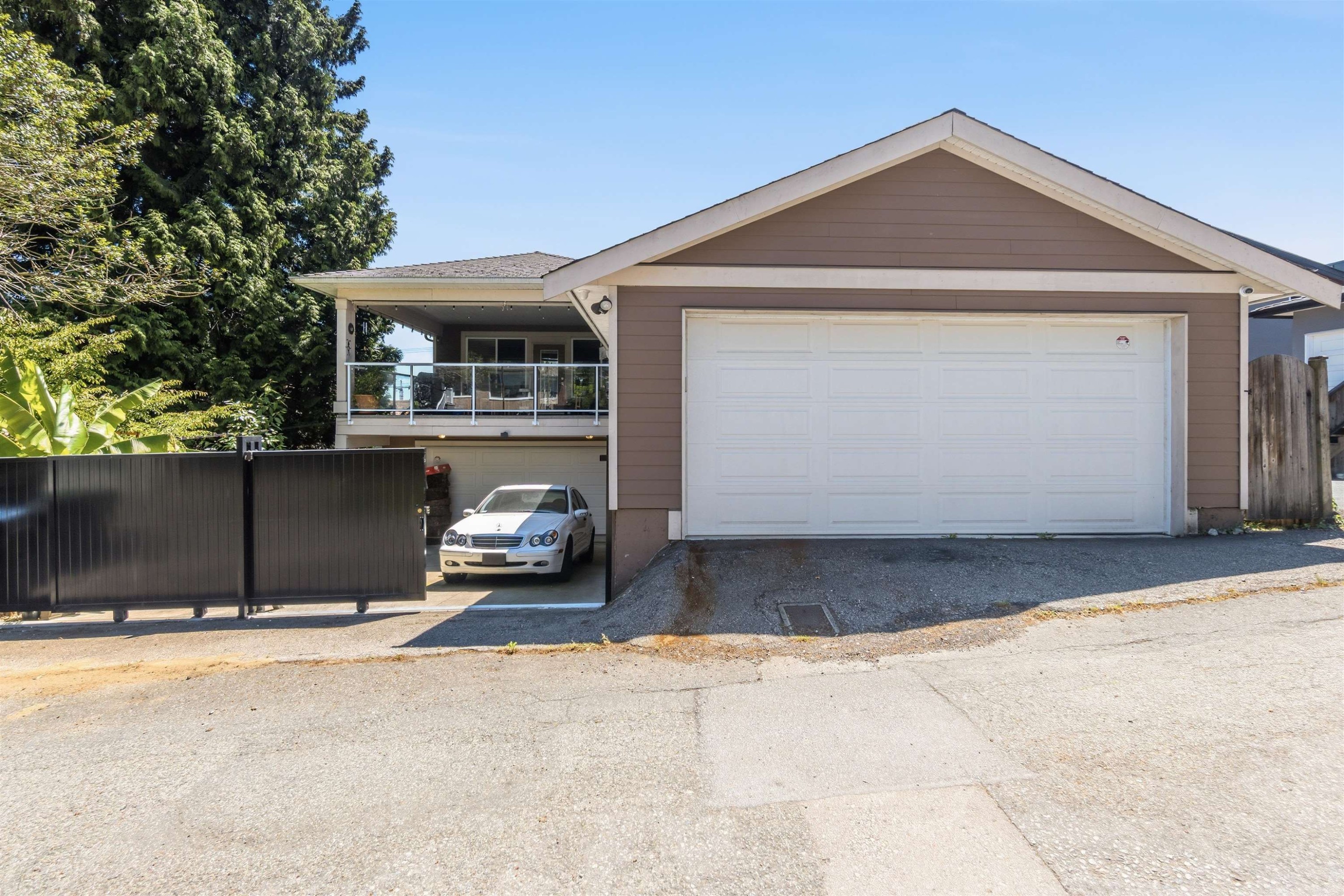 331 Eighth Avenue E, New Westminster, BC