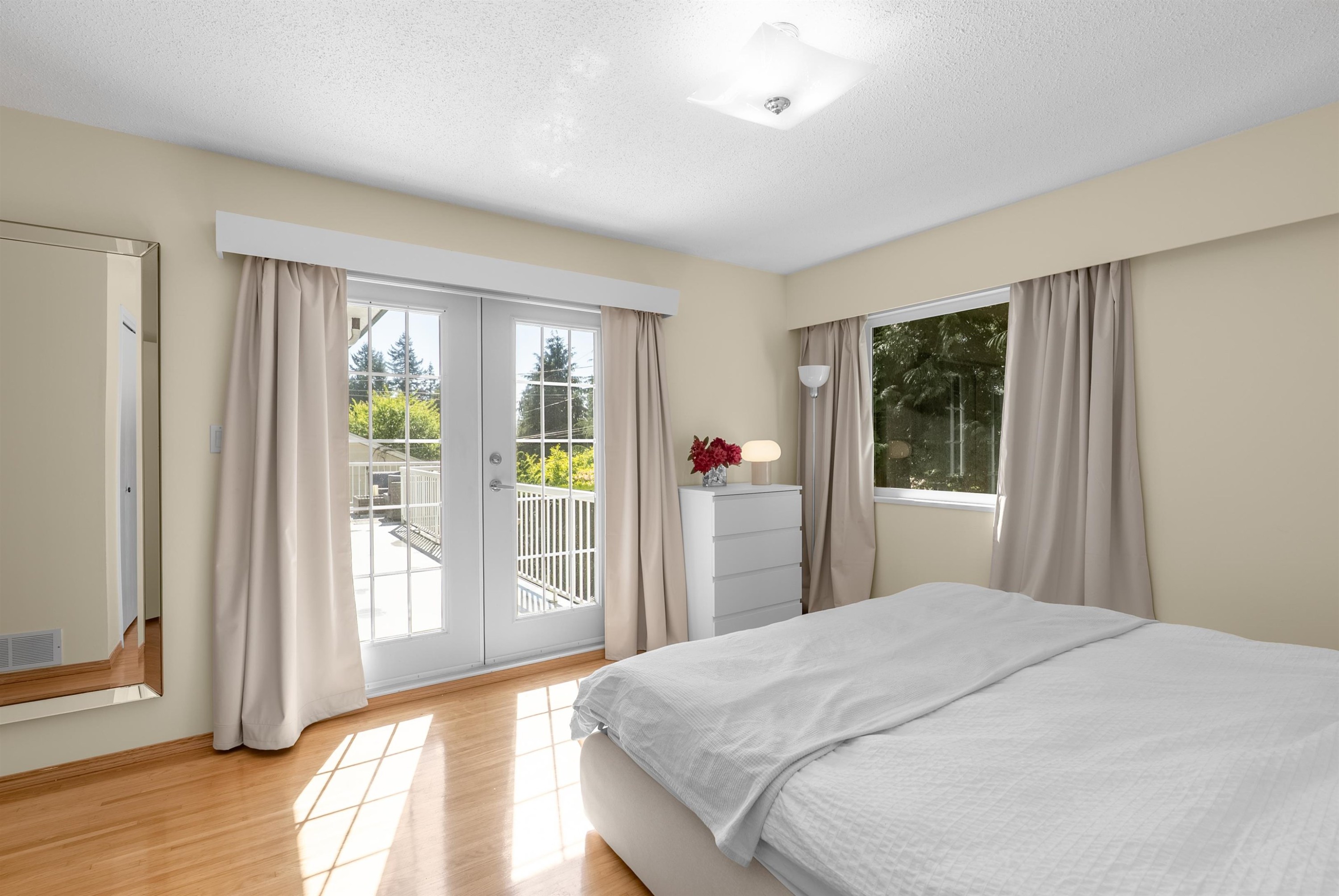 646 Windsor Road E, North Vancouver, BC