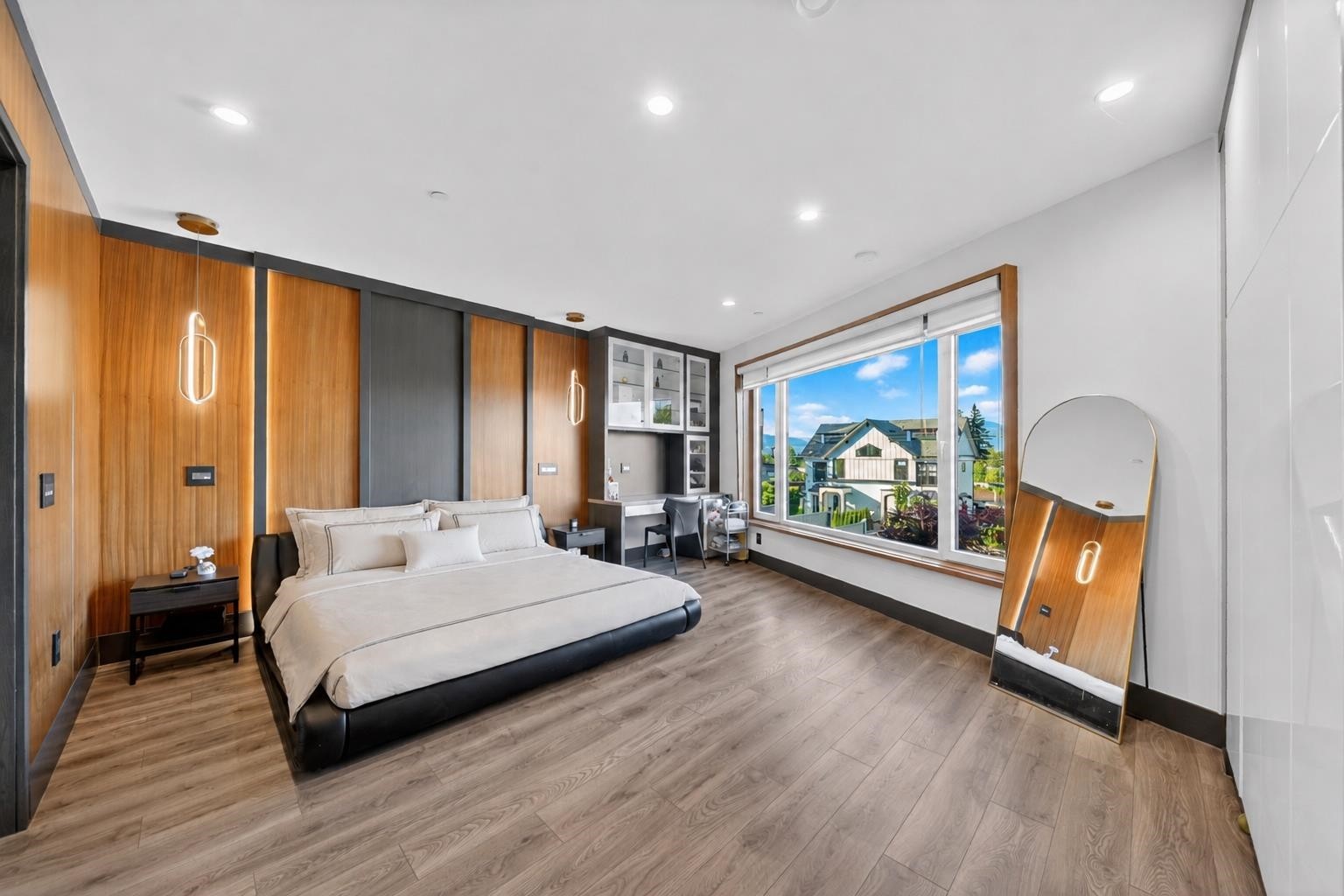 2863 King Edward Avenue W, Vancouver, BC