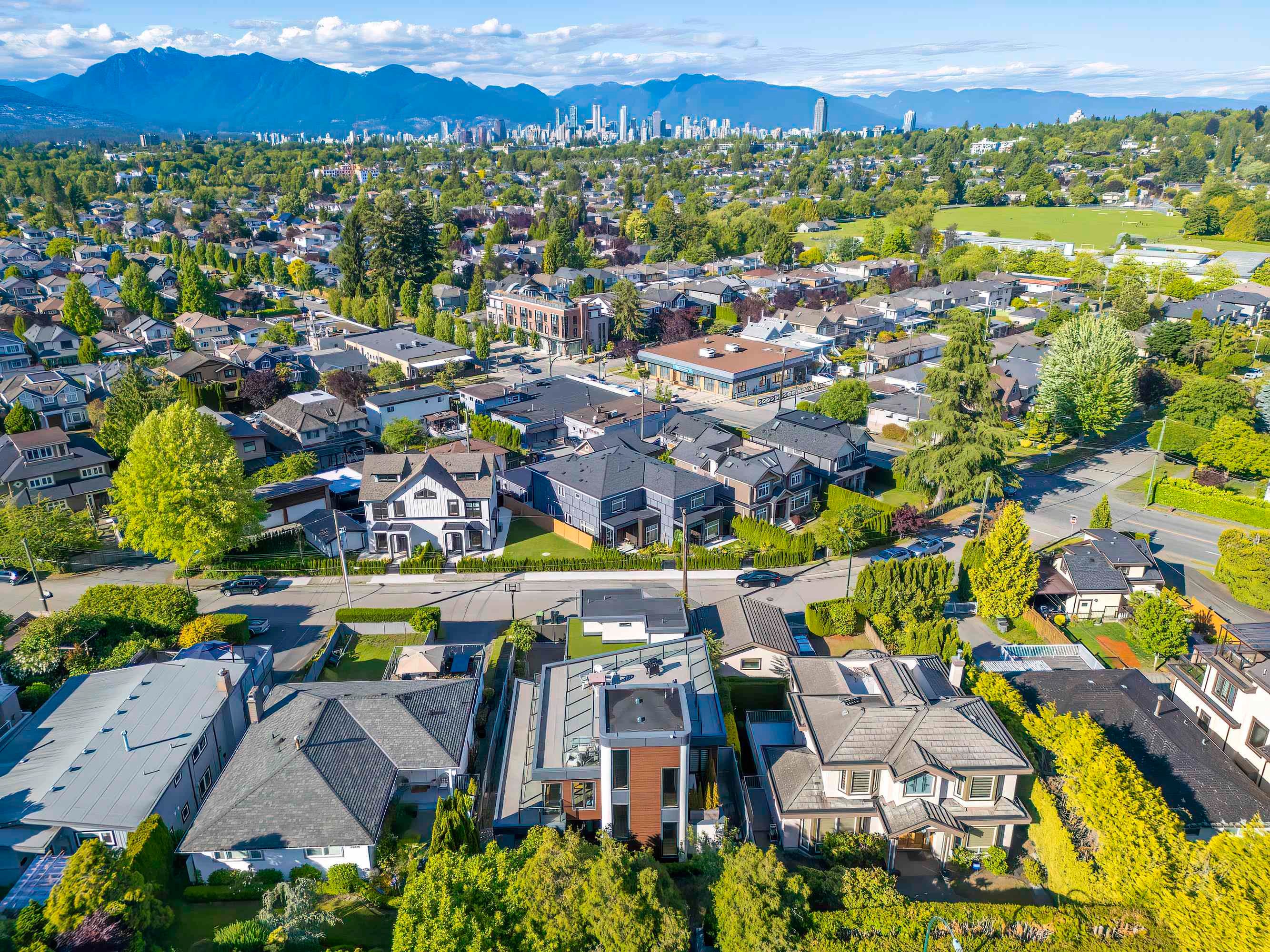 2863 King Edward Avenue W, Vancouver, BC