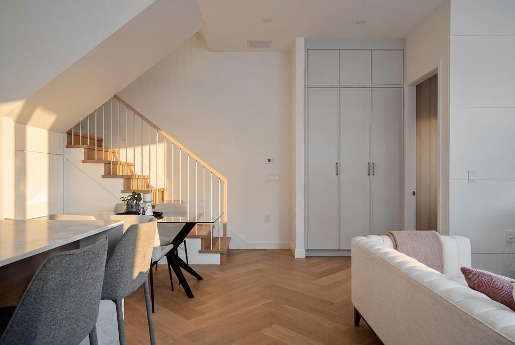 2-364 23Rd Avenue E, Vancouver, BC