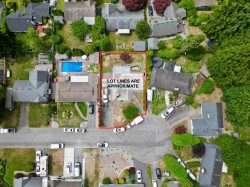 11751 195a Street Pitt Meadows, BC V3Y 2W8