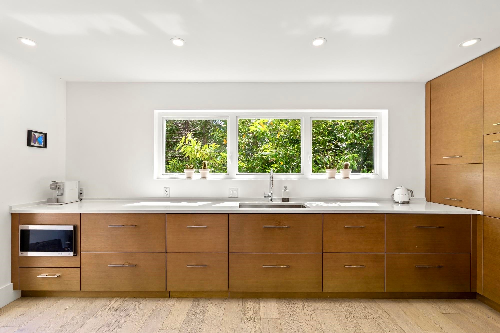 6236 Summit Avenue, West Vancouver, BC
