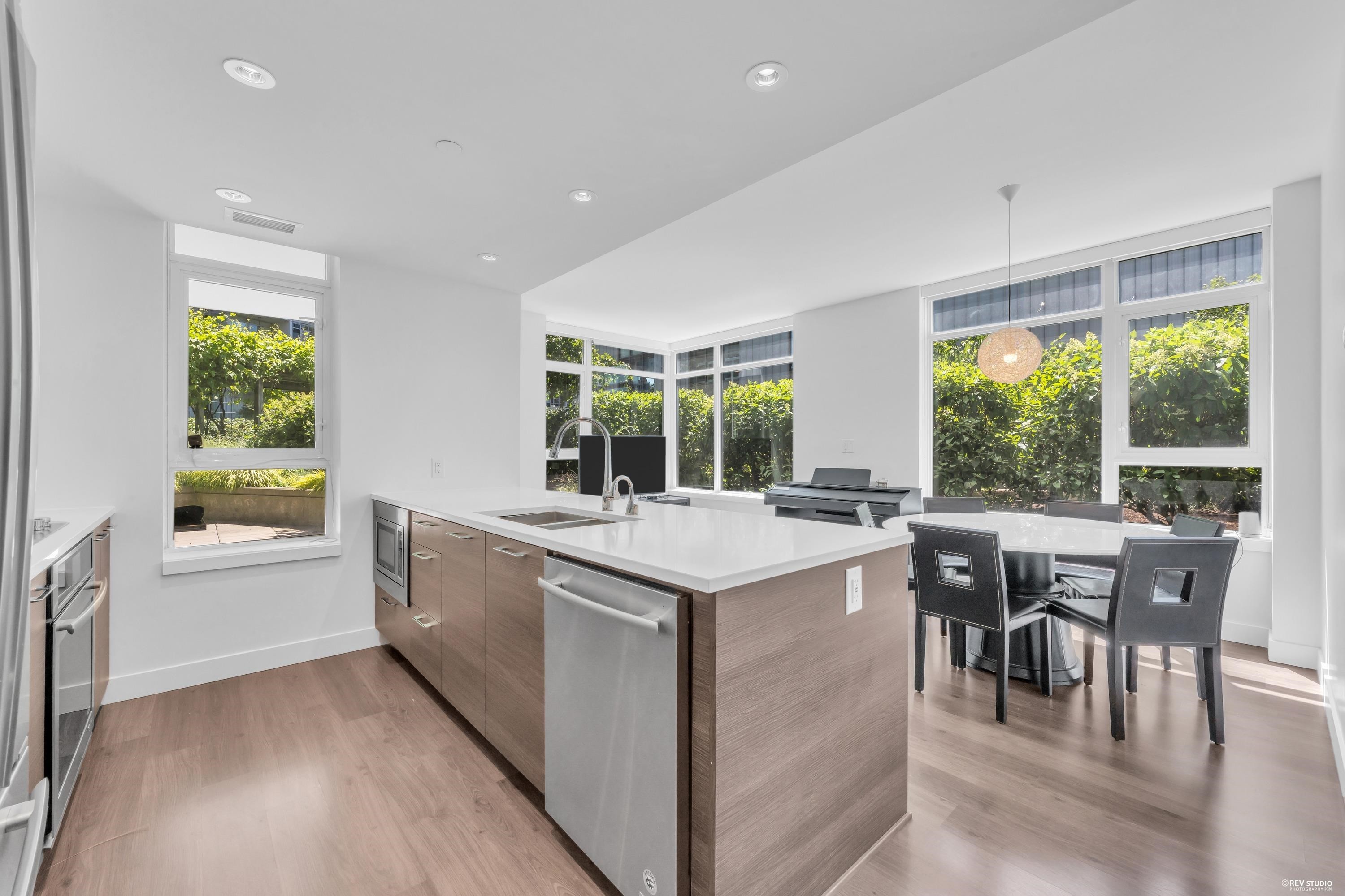 203-8538 River District Crossing, Vancouver, BC