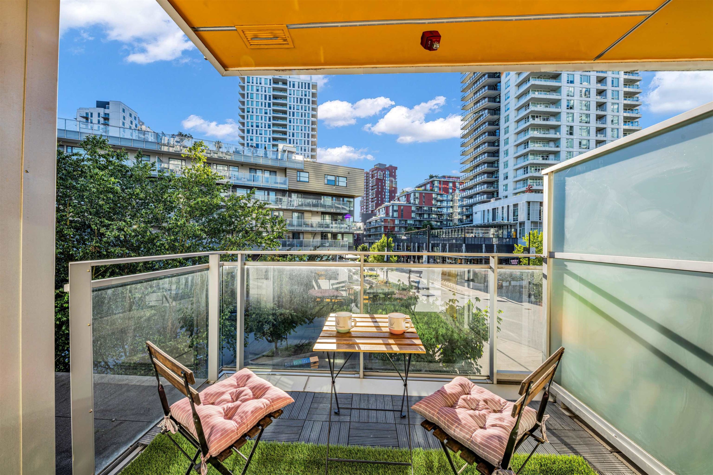 307-8580 River District Crossing, Vancouver, BC