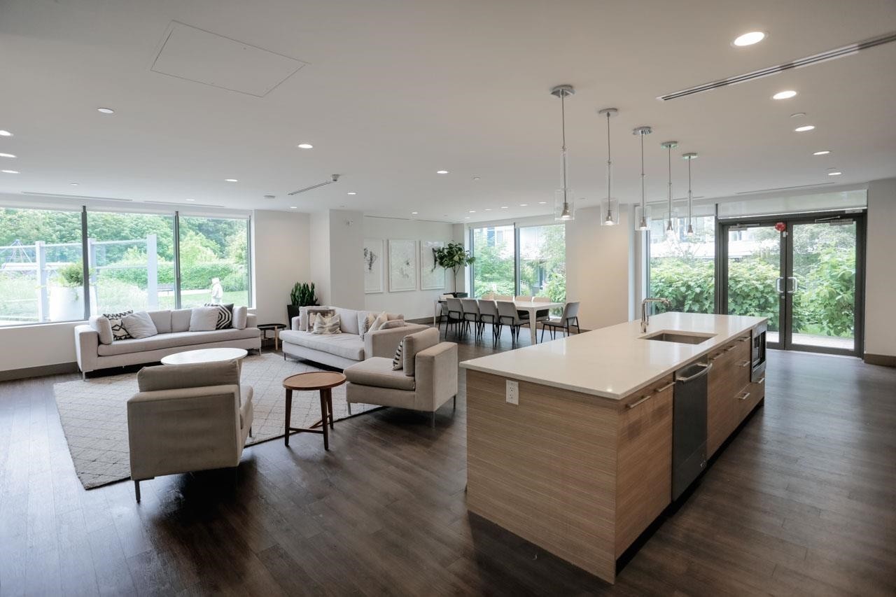 307-8580 River District Crossing, Vancouver, BC
