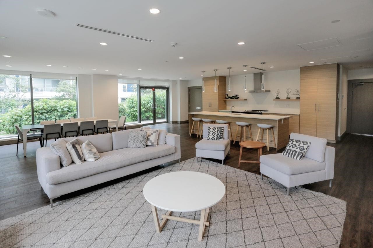307-8580 River District Crossing, Vancouver, BC