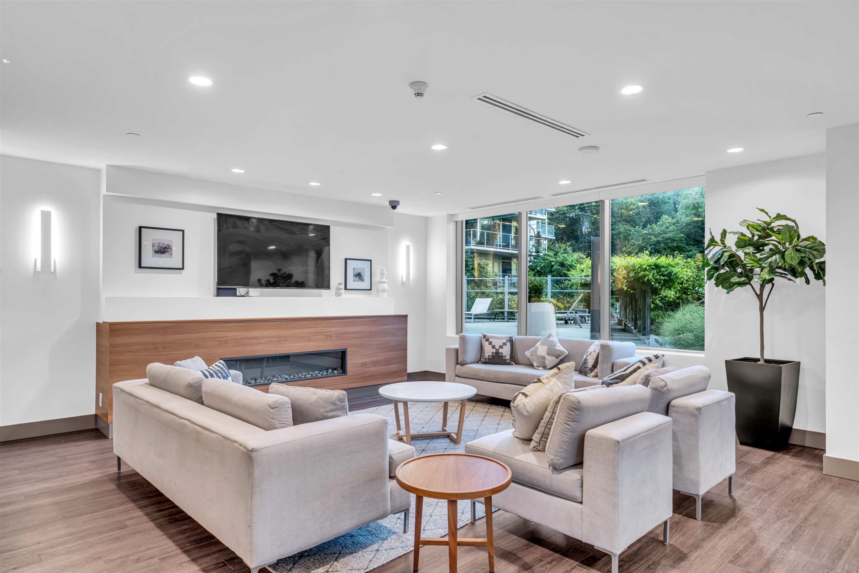 307-8580 River District Crossing, Vancouver, BC