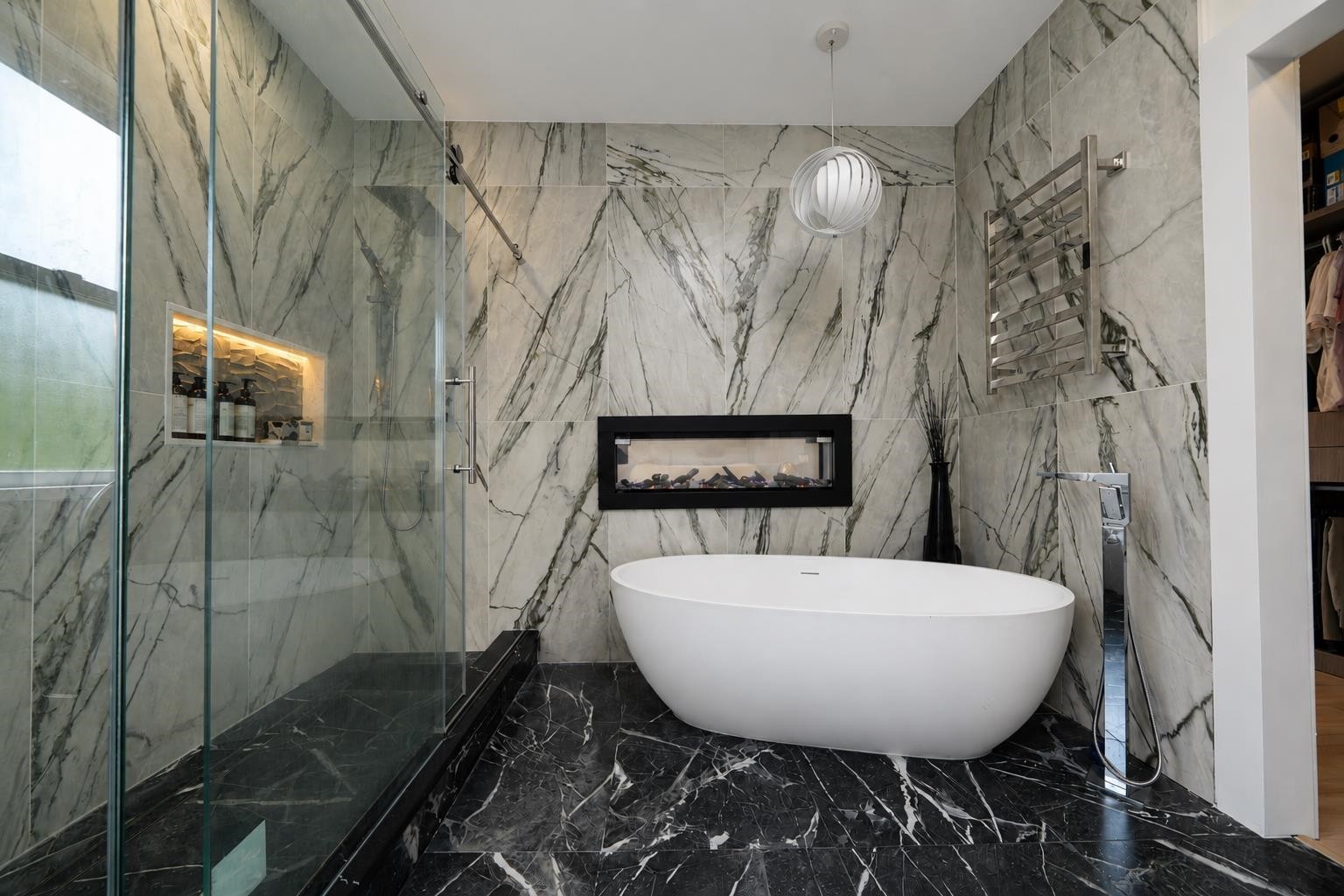9140 Diamond Road, Richmond, BC