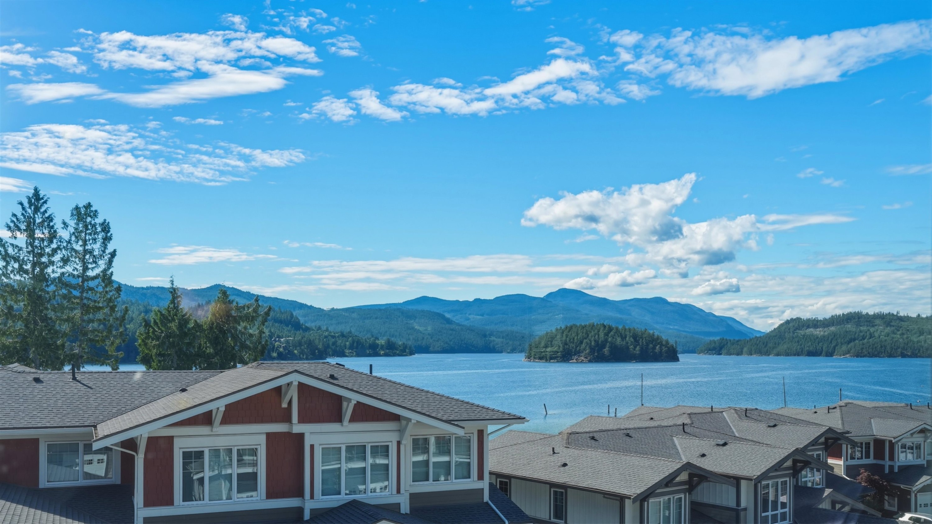 5906 Beachgate Lane, Sechelt, BC