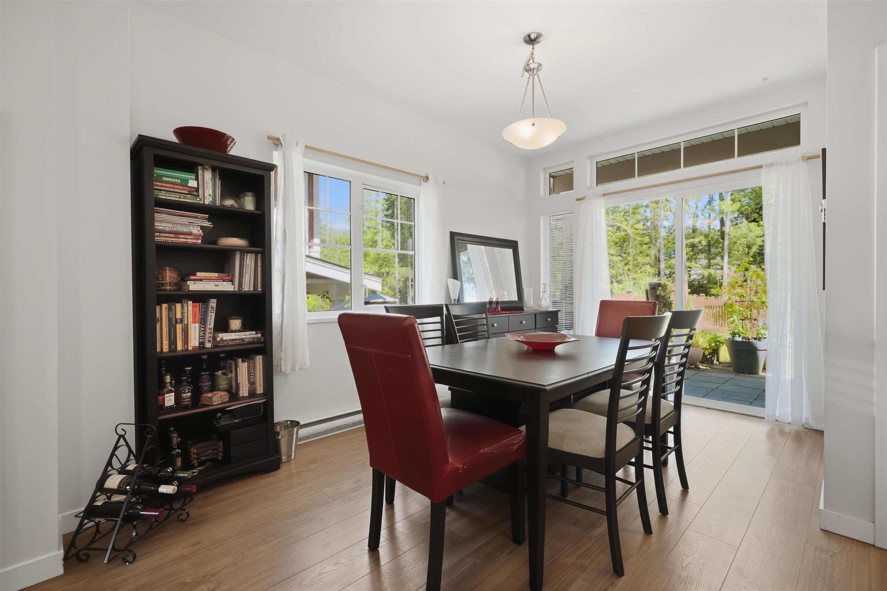 5906 Beachgate Lane, Sechelt, BC