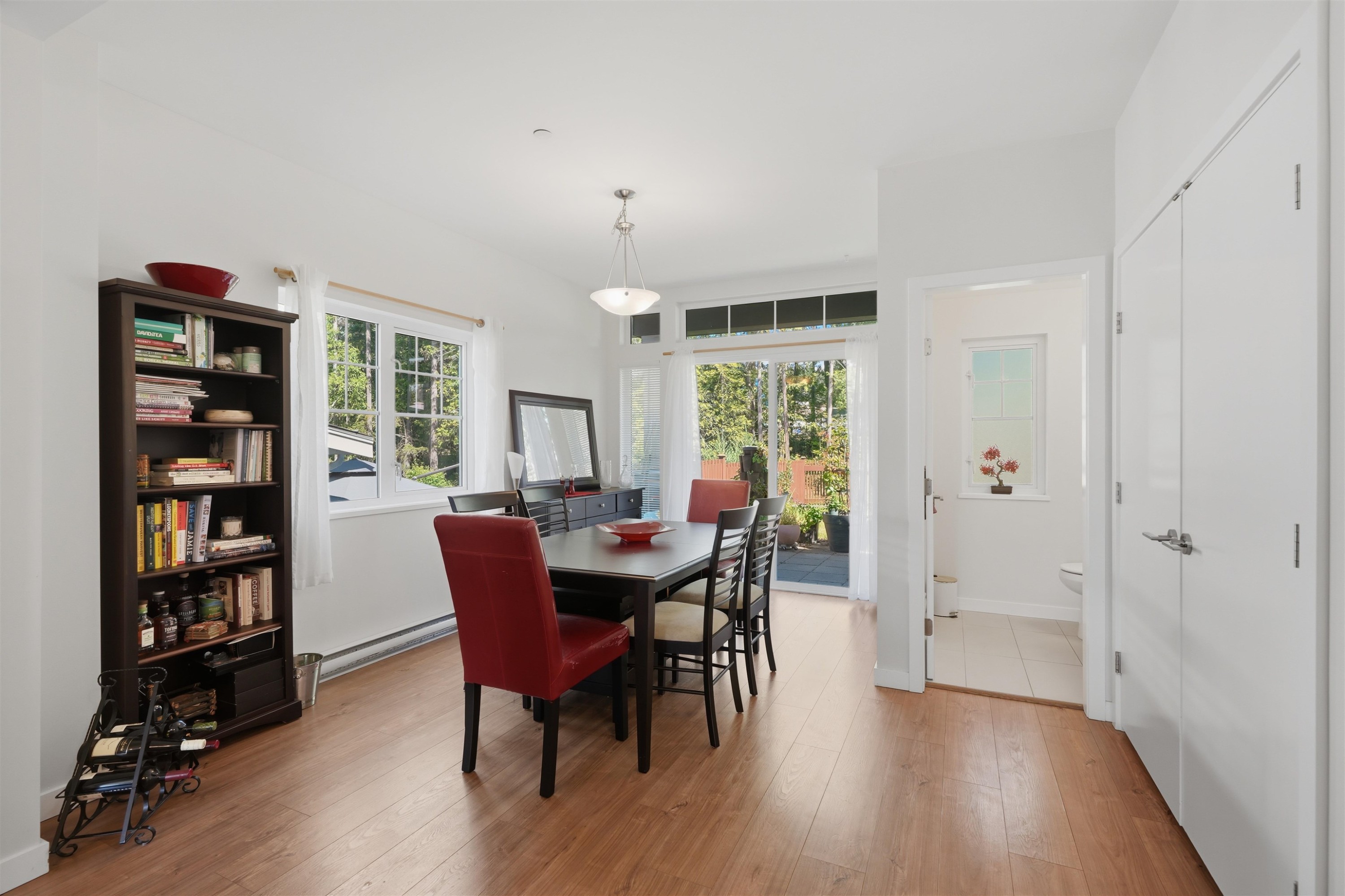 5906 Beachgate Lane, Sechelt, BC