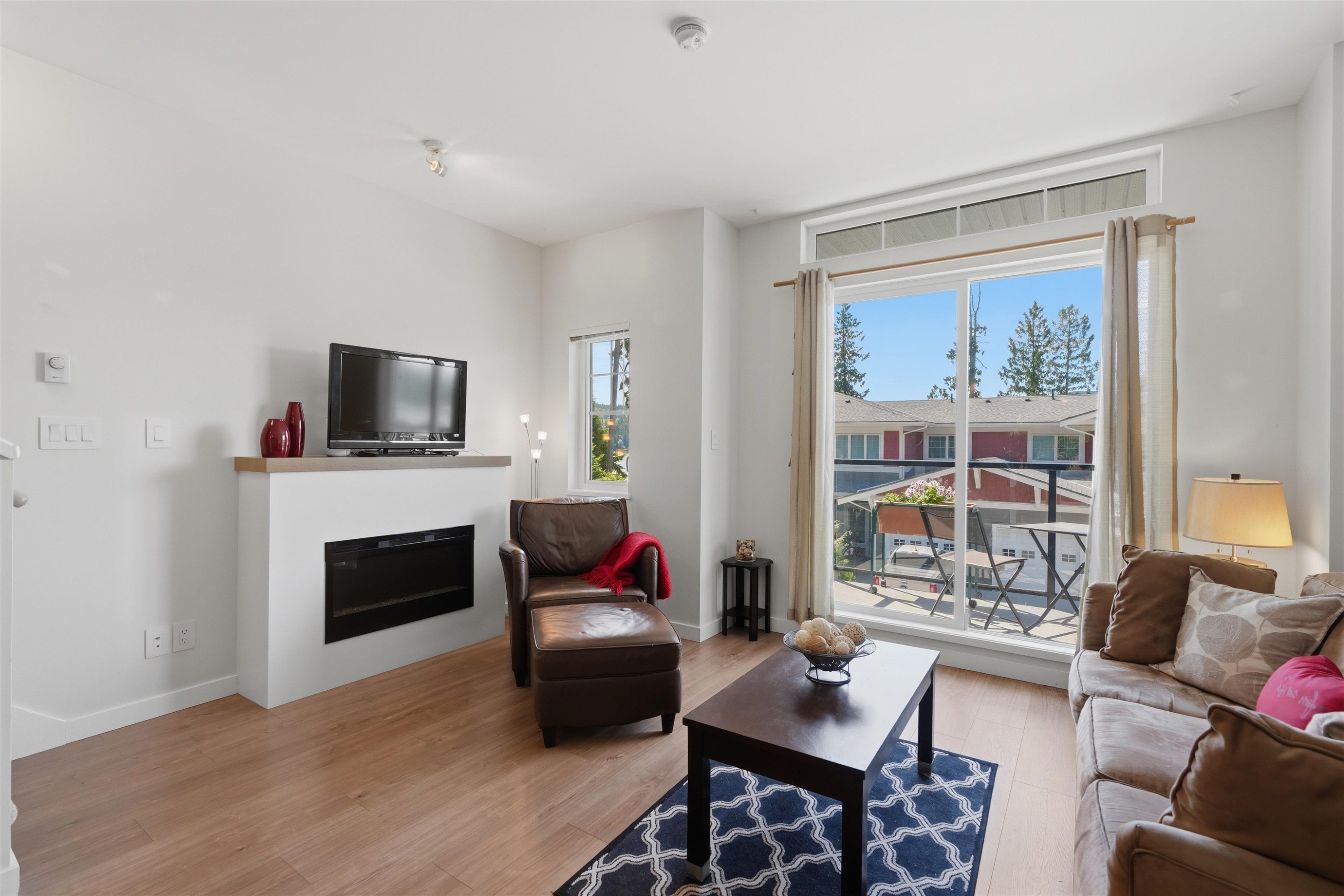 5906 Beachgate Lane, Sechelt, BC