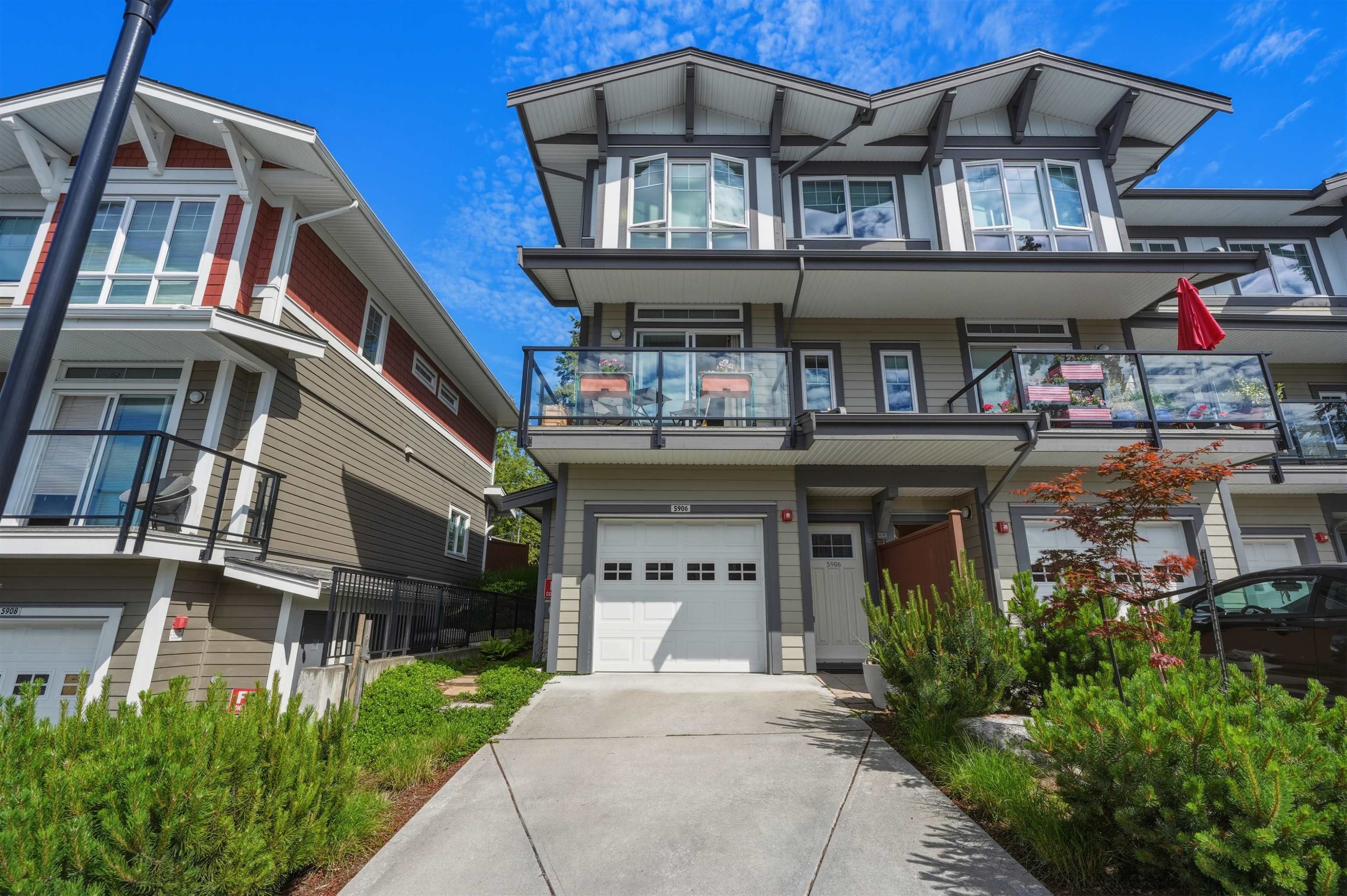 5906 Beachgate Lane, Sechelt, BC