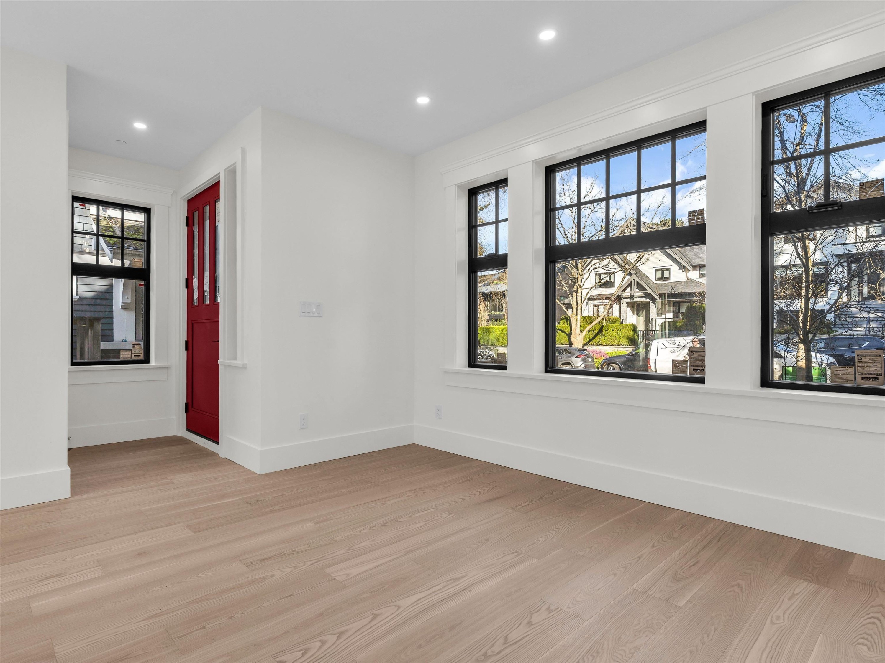 2568 2Nd Avenue W, Vancouver, BC - Indoor Photo Showing Other Room