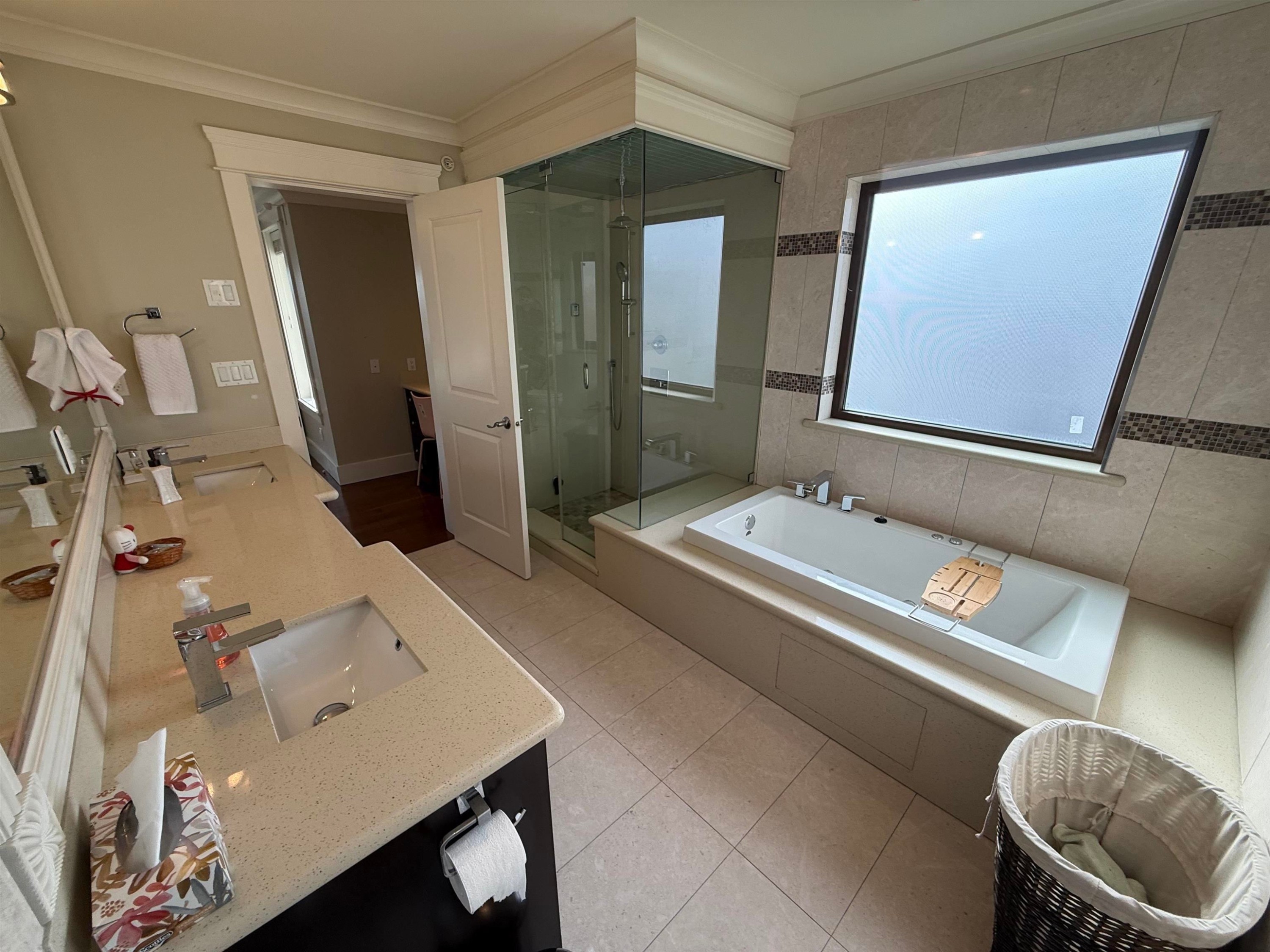 7689 Jasper Crescent, Vancouver, BC