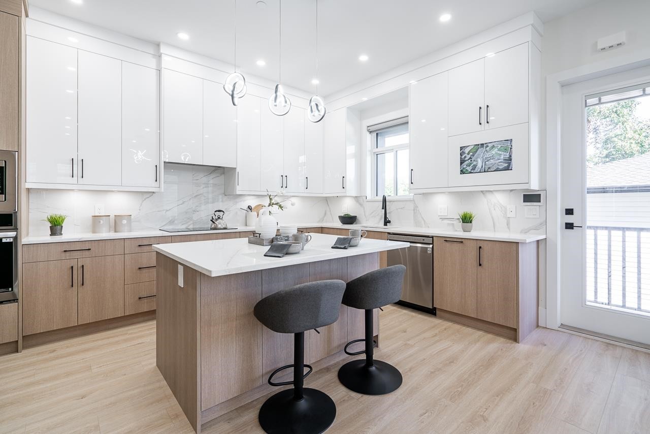 1941 Prairie Avenue, Port Coquitlam, BC
