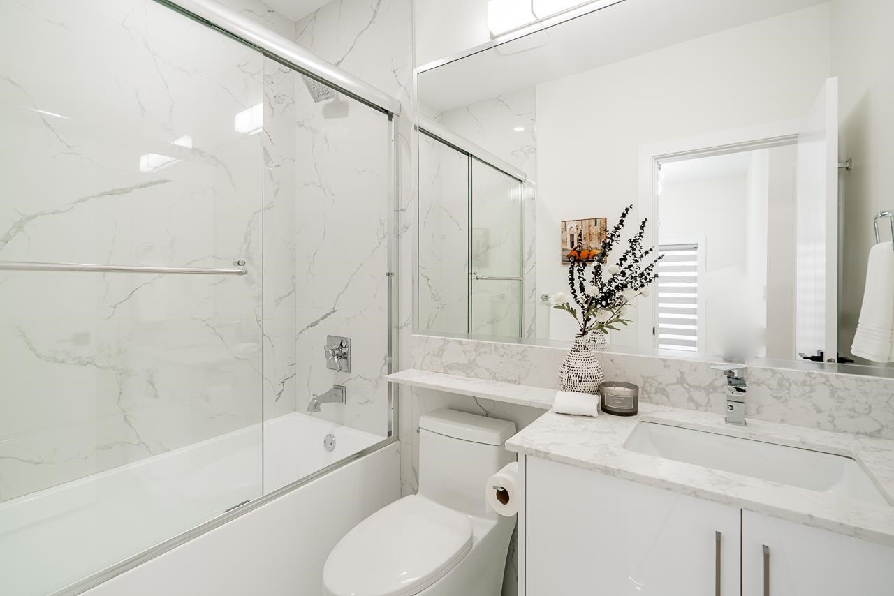 1941 Prairie Avenue, Port Coquitlam, BC