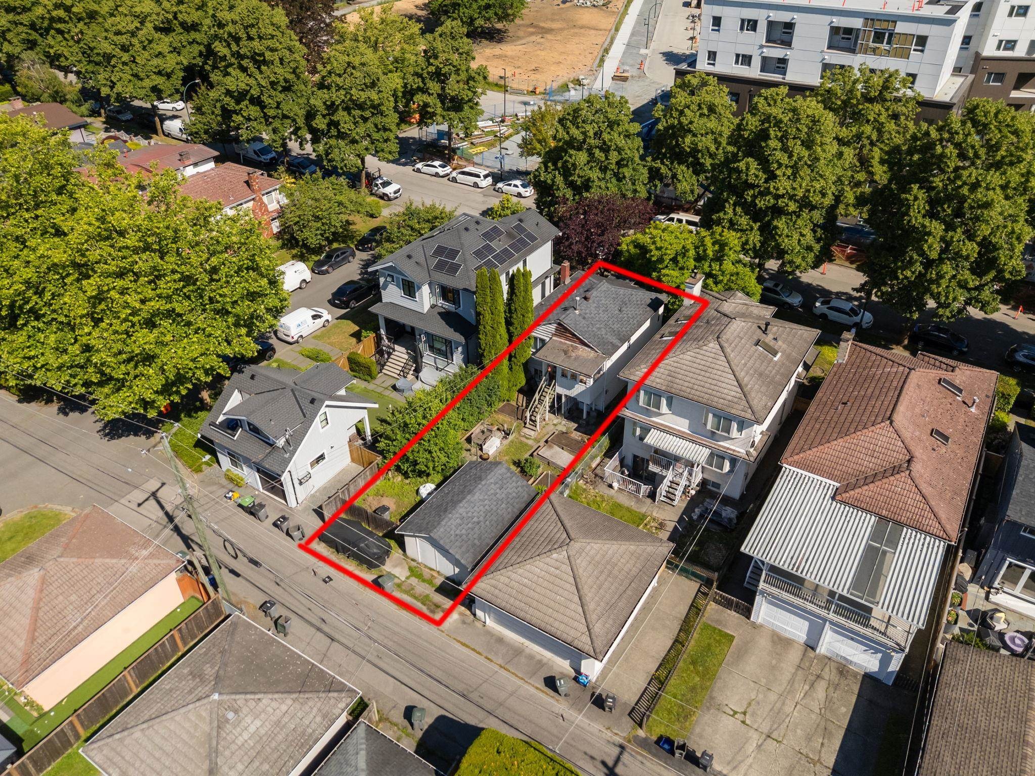 116 37Th Avenue E, Vancouver, BC