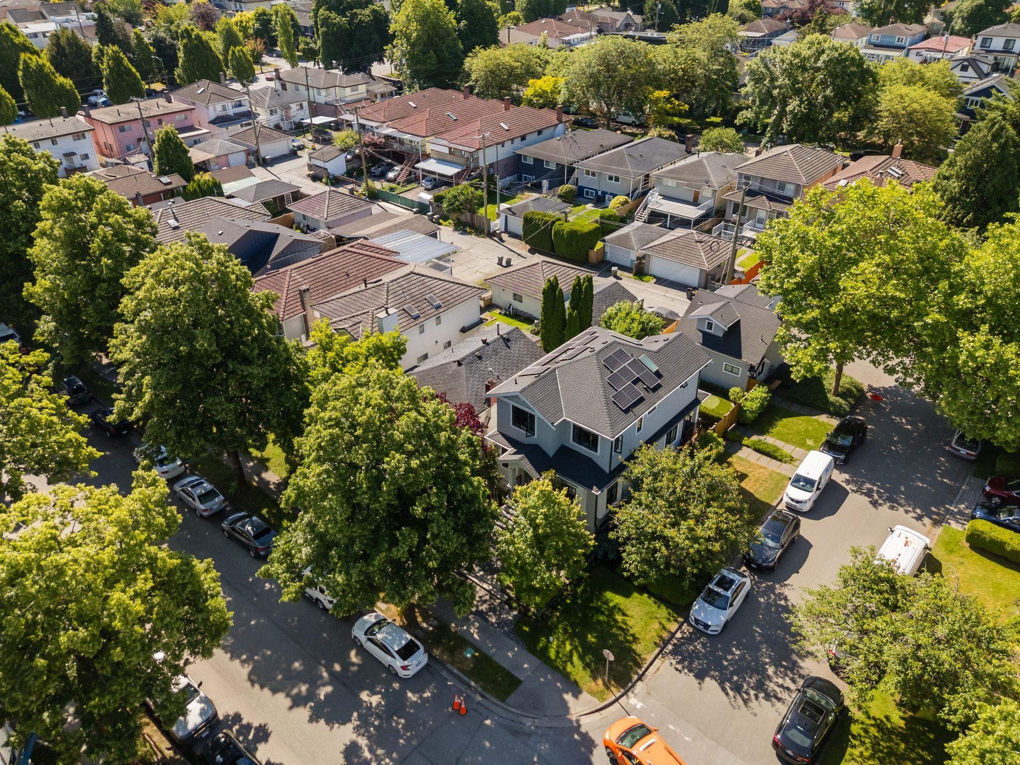 116 37Th Avenue E, Vancouver, BC