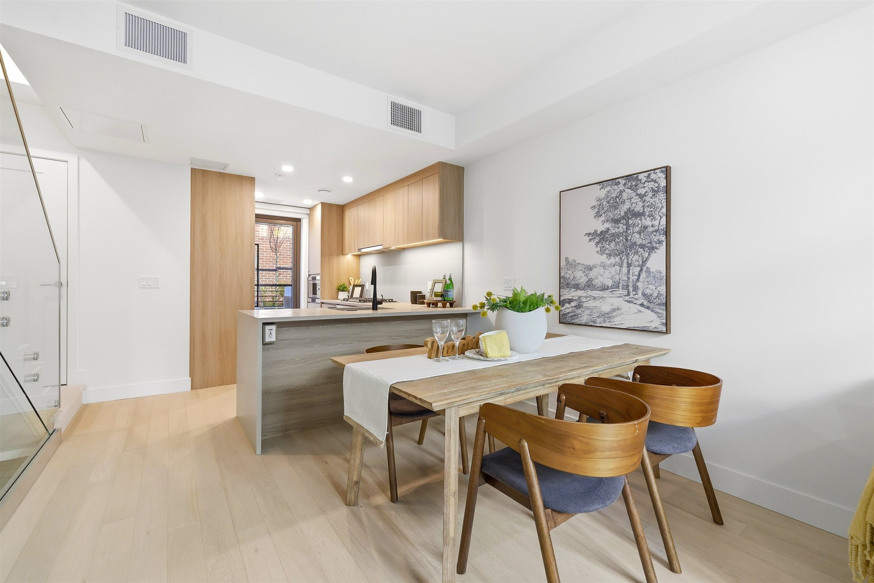 6310 Oak Street, Vancouver, BC
