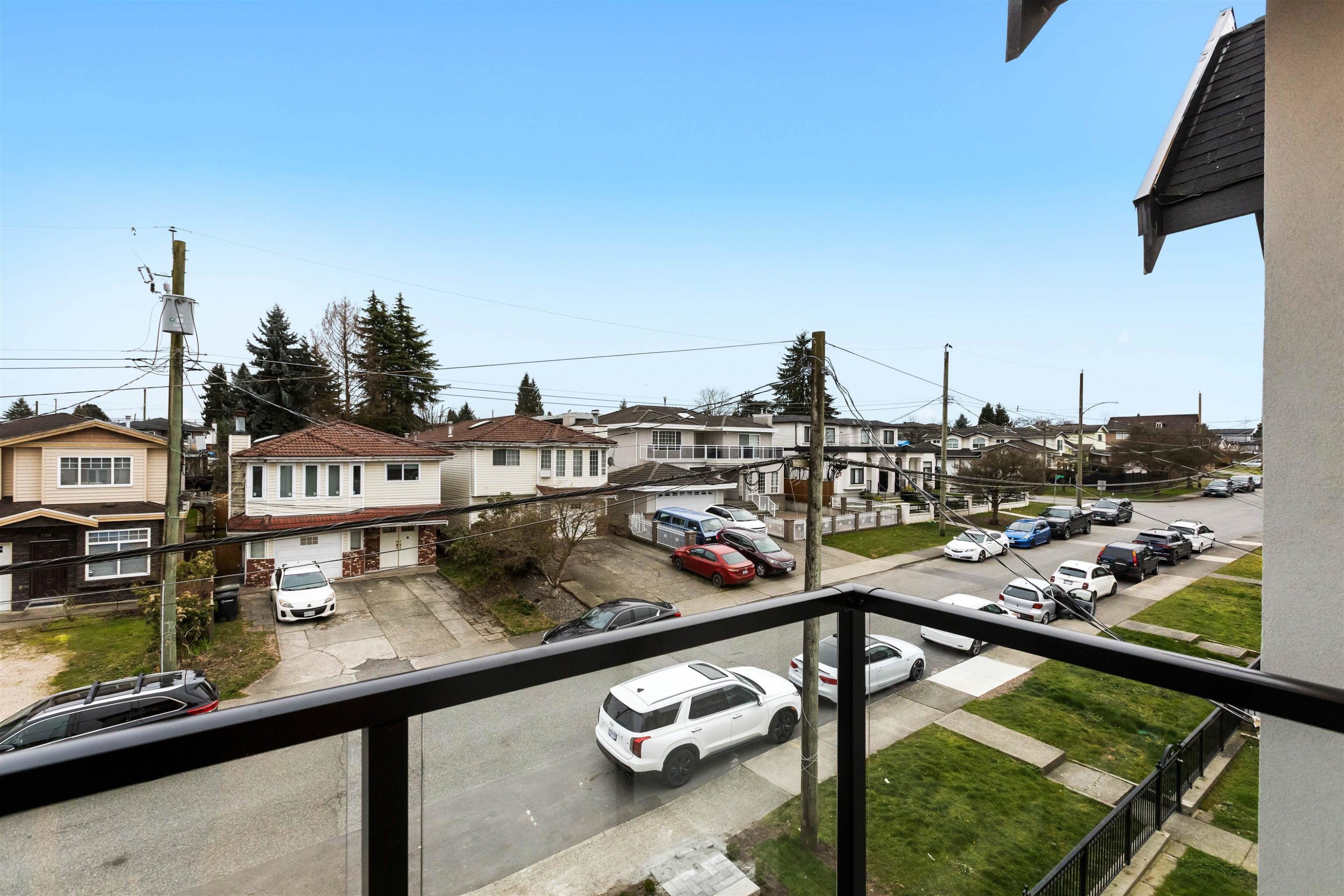 2-7353 12Th Avenue, Burnaby, BC