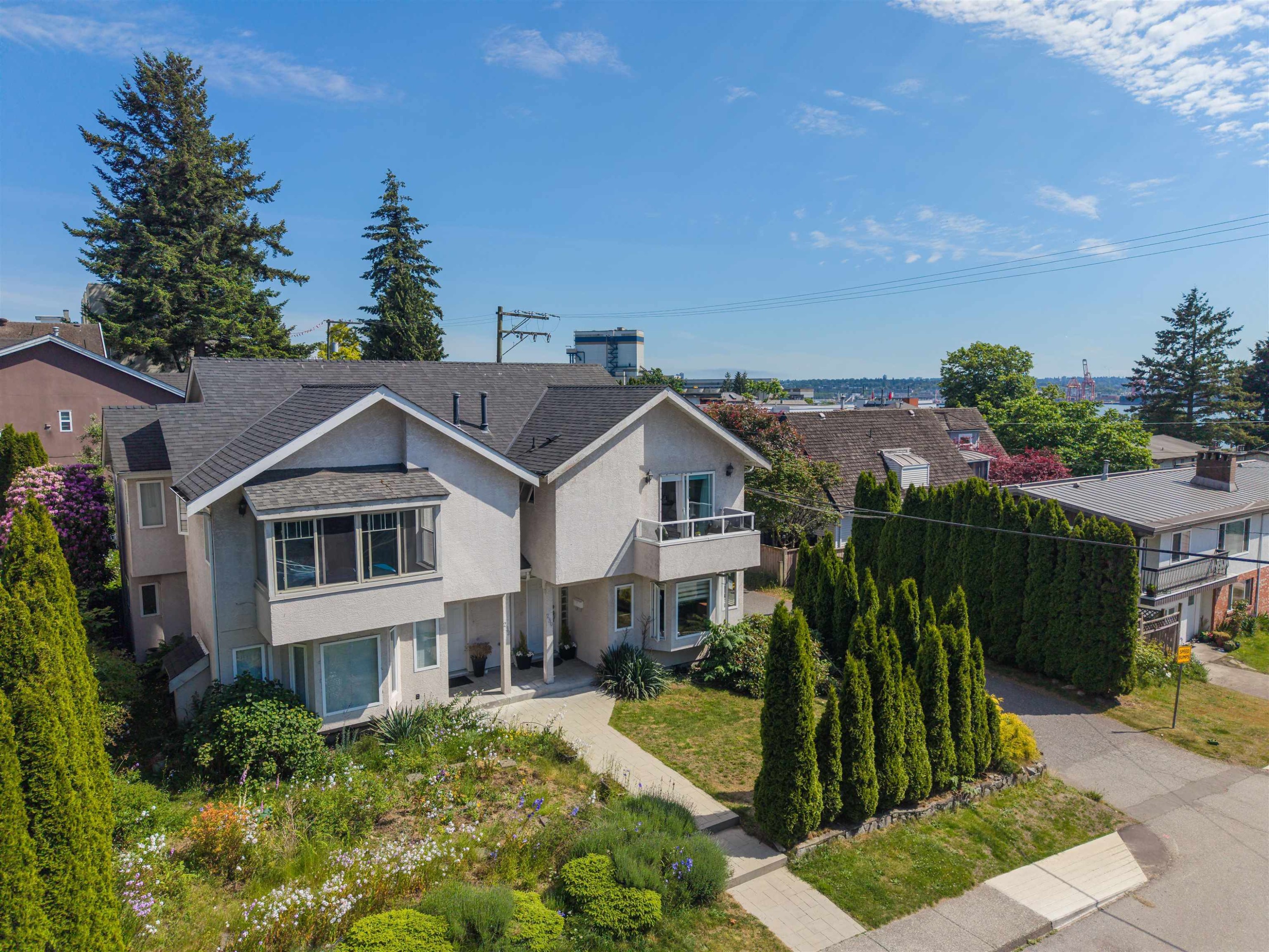 230 St. Patricks Avenue, North Vancouver, BC - Outdoor