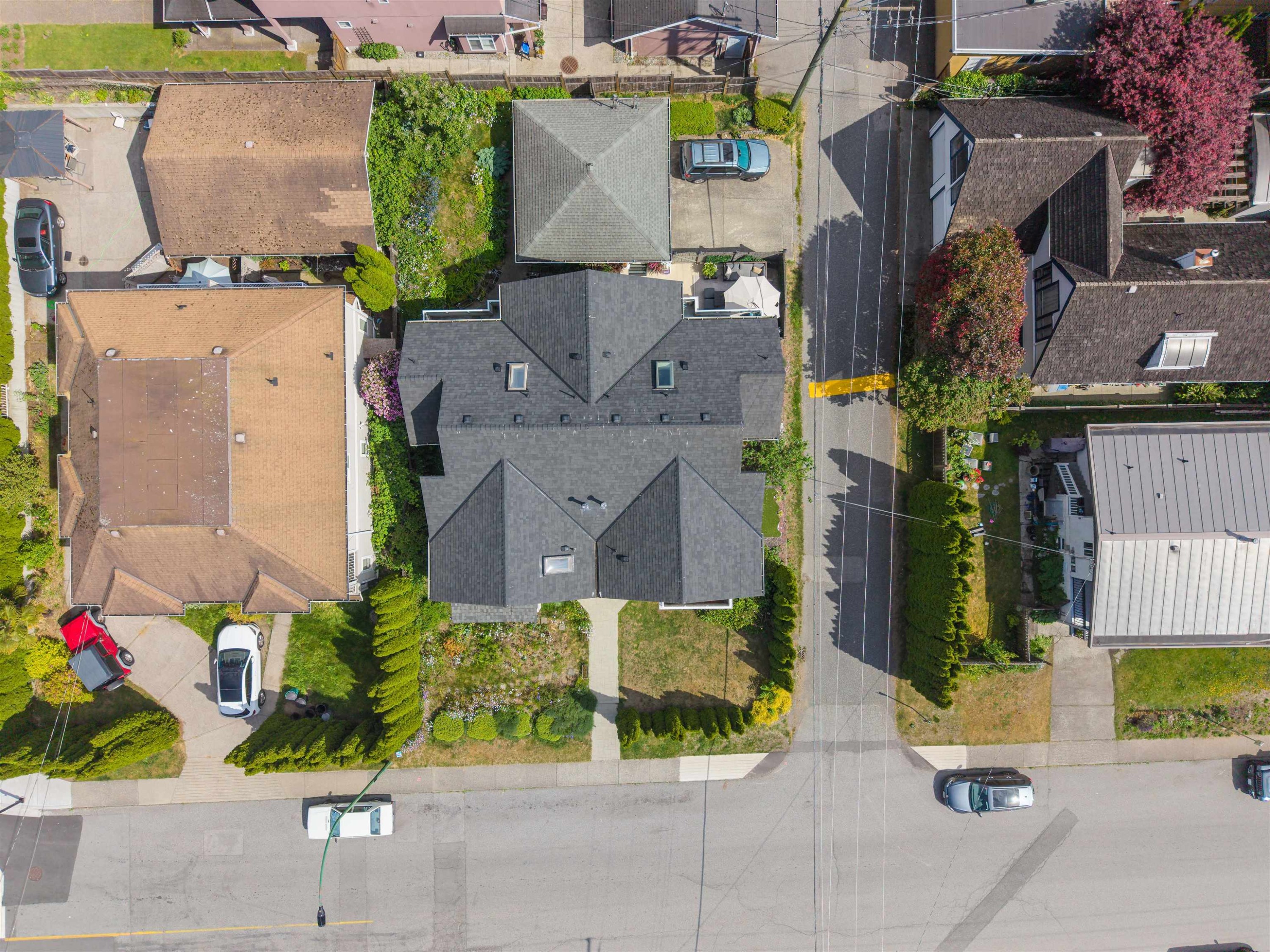 230 St. Patricks Avenue, North Vancouver, BC - Outdoor