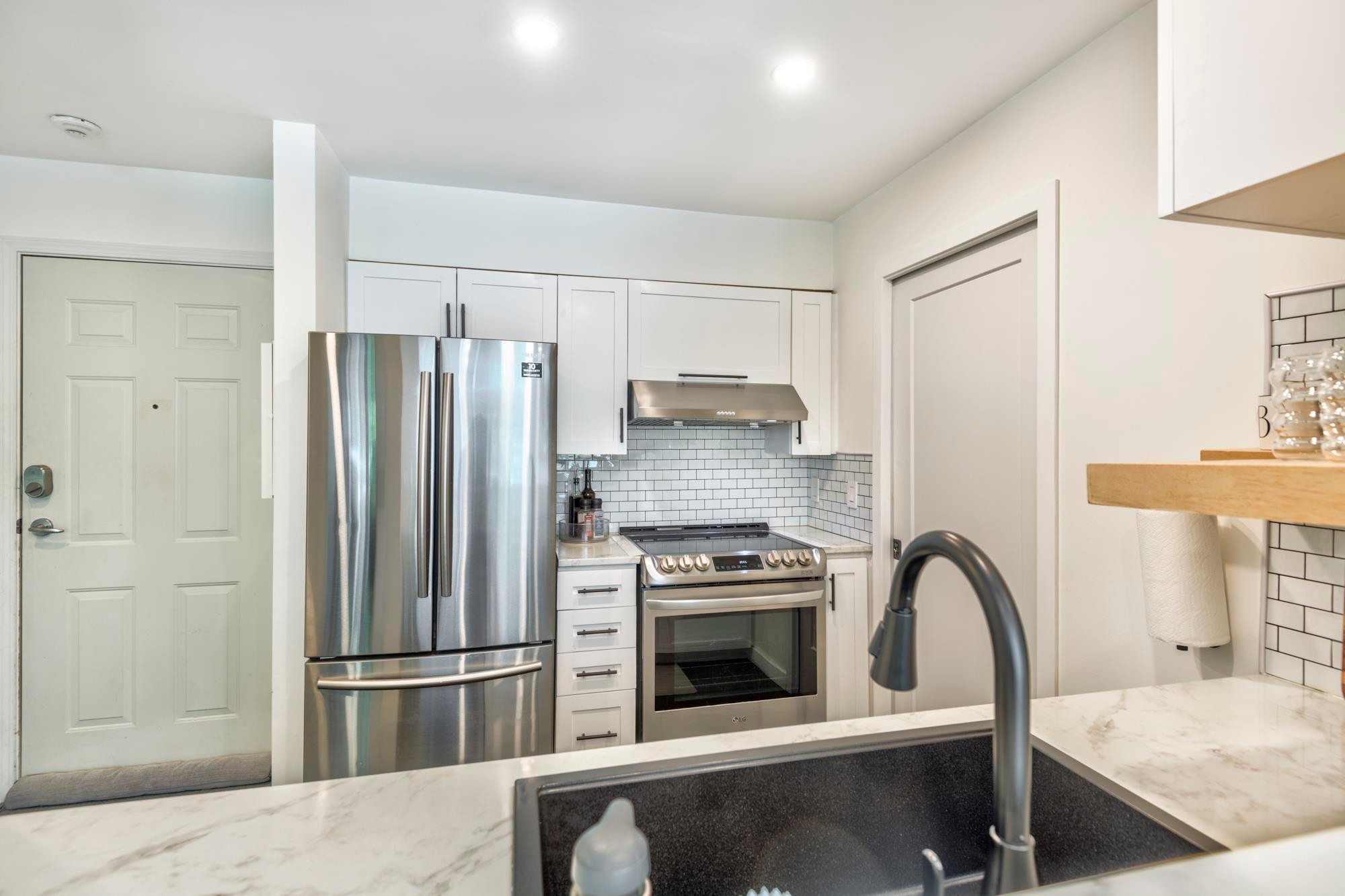 307-5281 Oakmount Crescent, Burnaby, BC
