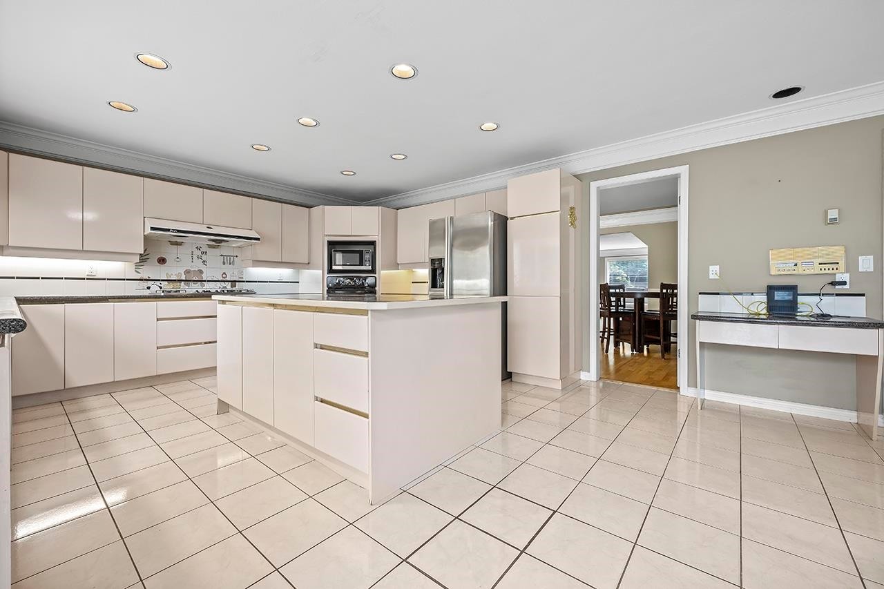 4131 Blundell Road, Richmond, BC