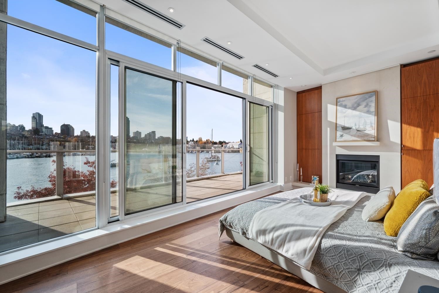 1576 Homer Mews, Vancouver, BC - Indoor With Body Of Water