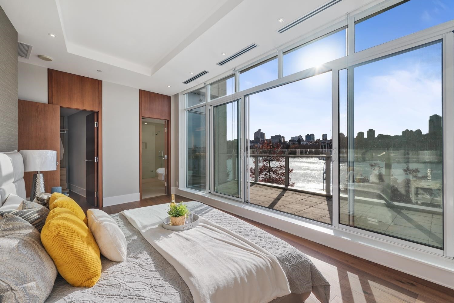 1576 Homer Mews, Vancouver, BC - Indoor
