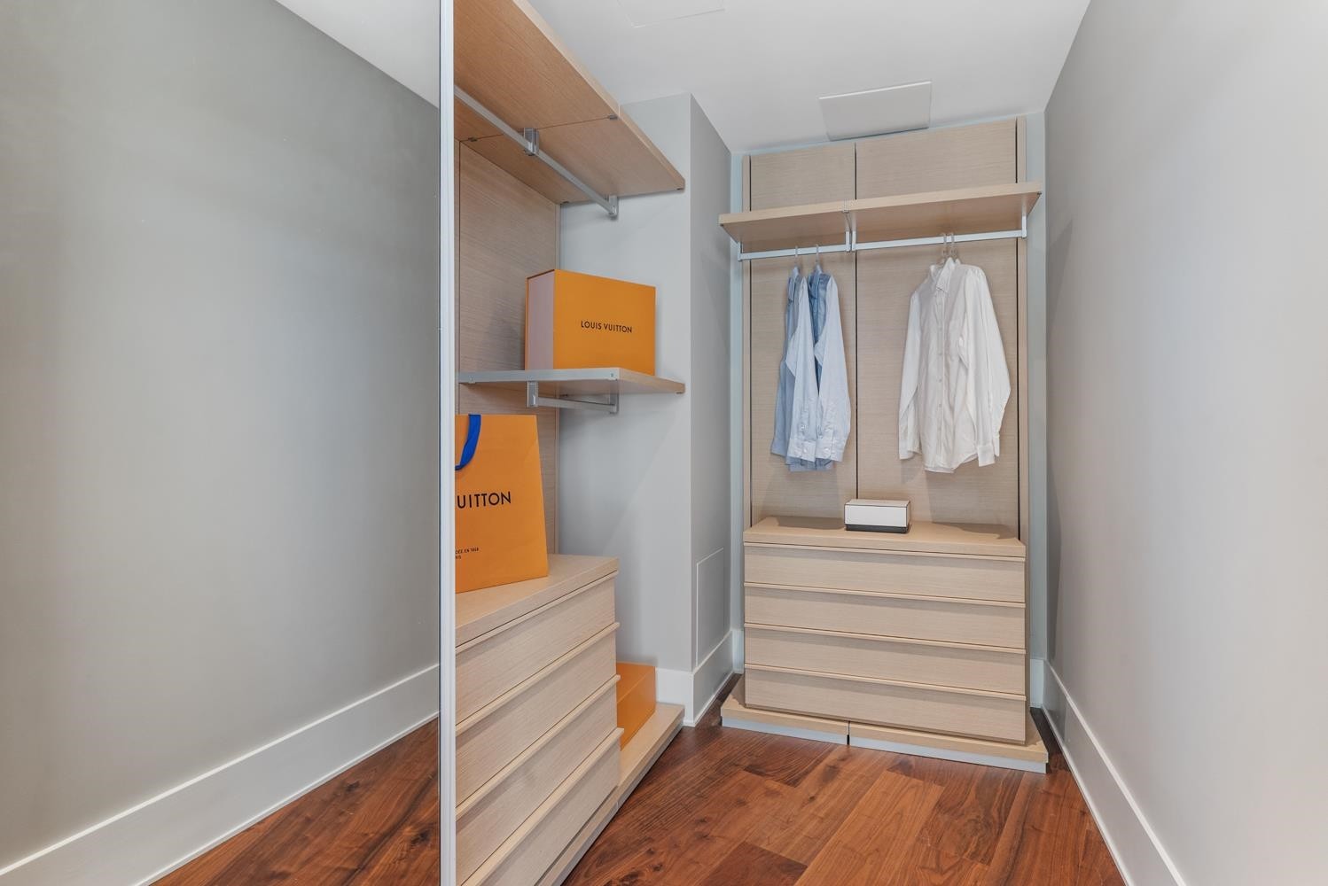 1576 Homer Mews, Vancouver, BC - Indoor