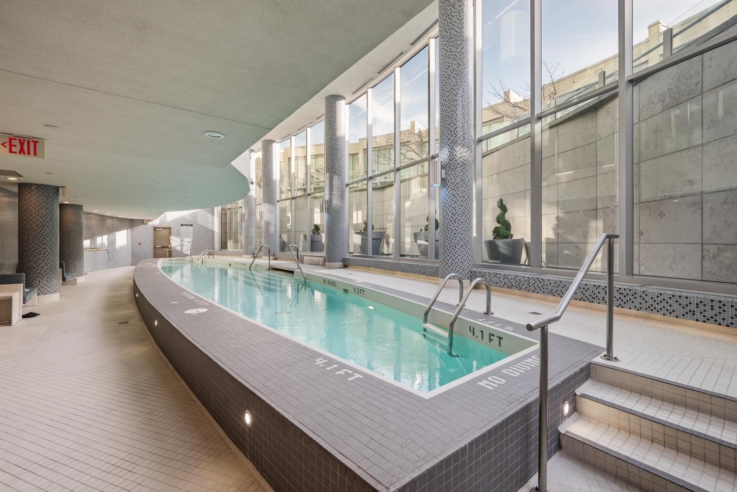 1576 Homer Mews, Vancouver, BC - Indoor Photo Showing Other Room With In Ground Pool