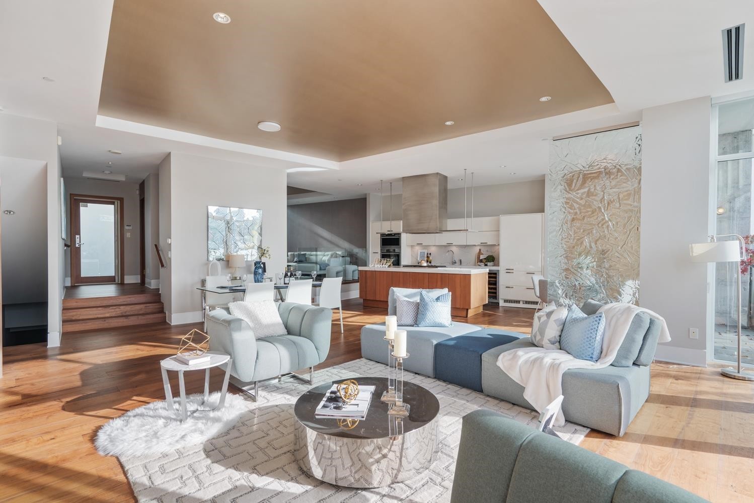 1576 Homer Mews, Vancouver, BC - Indoor Photo Showing Living Room