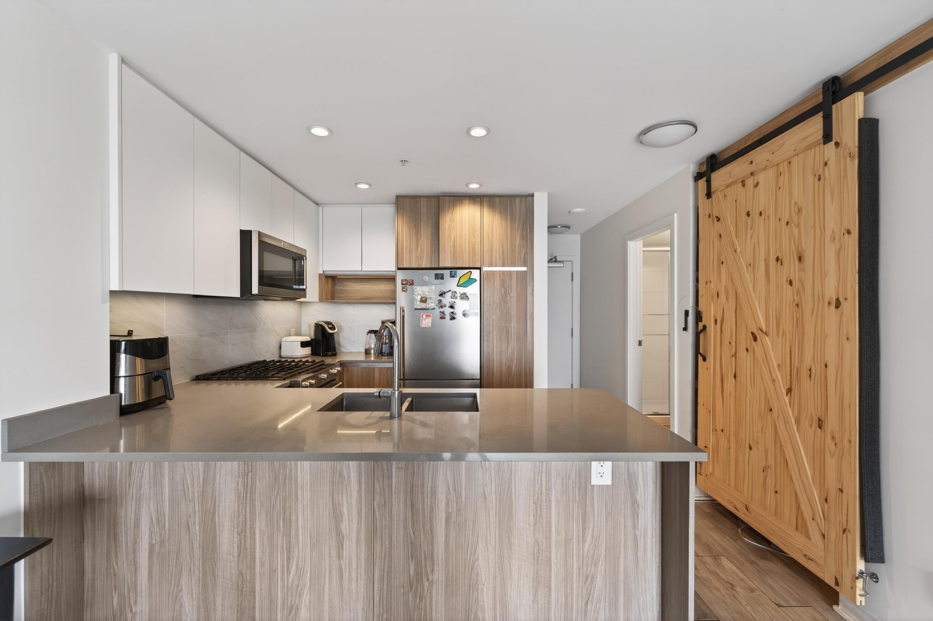 1103-8940 University Crescent, Burnaby, BC