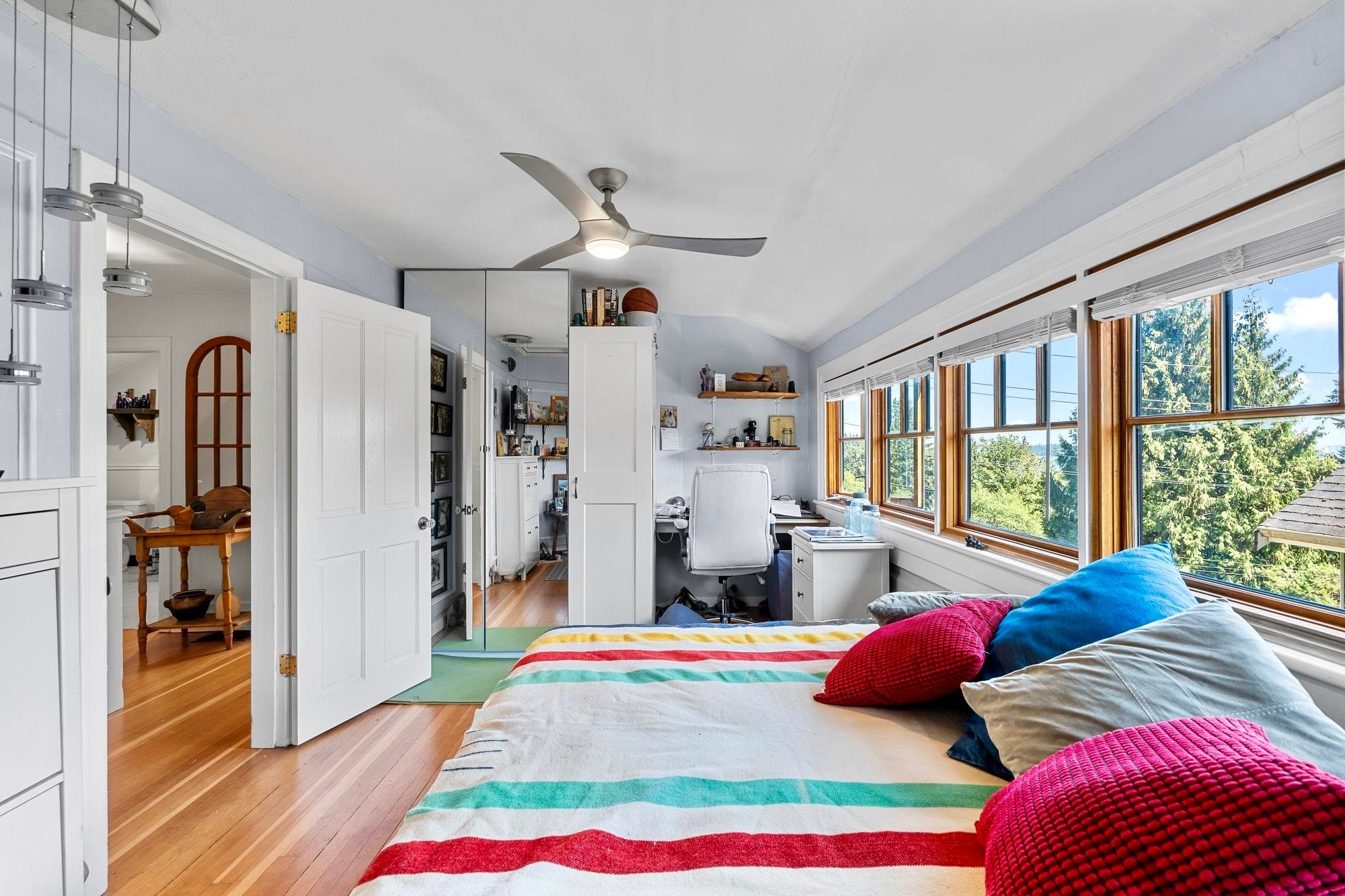 445 Oxley Street N, West Vancouver, BC