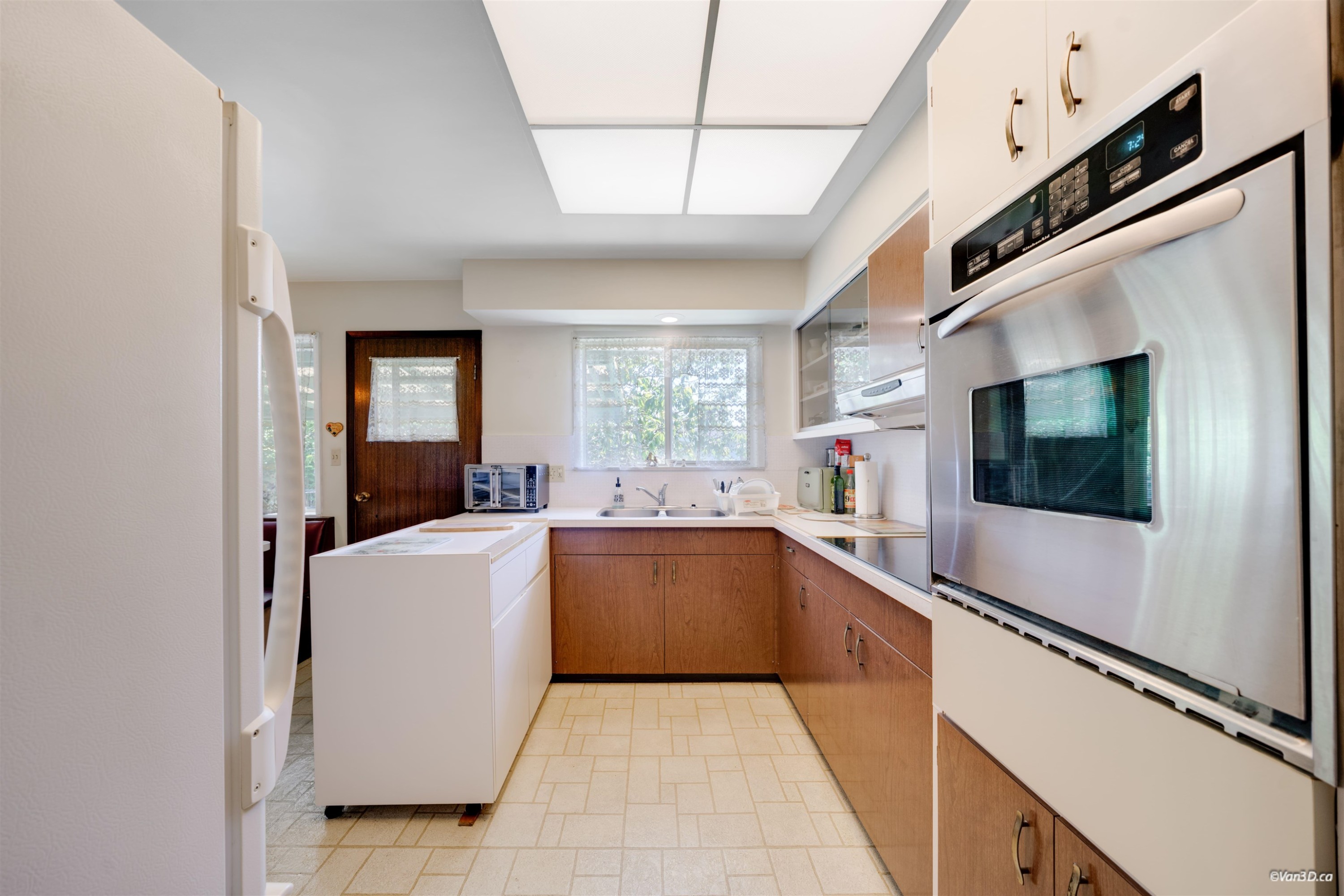 8140 Spires Road, Richmond, BC