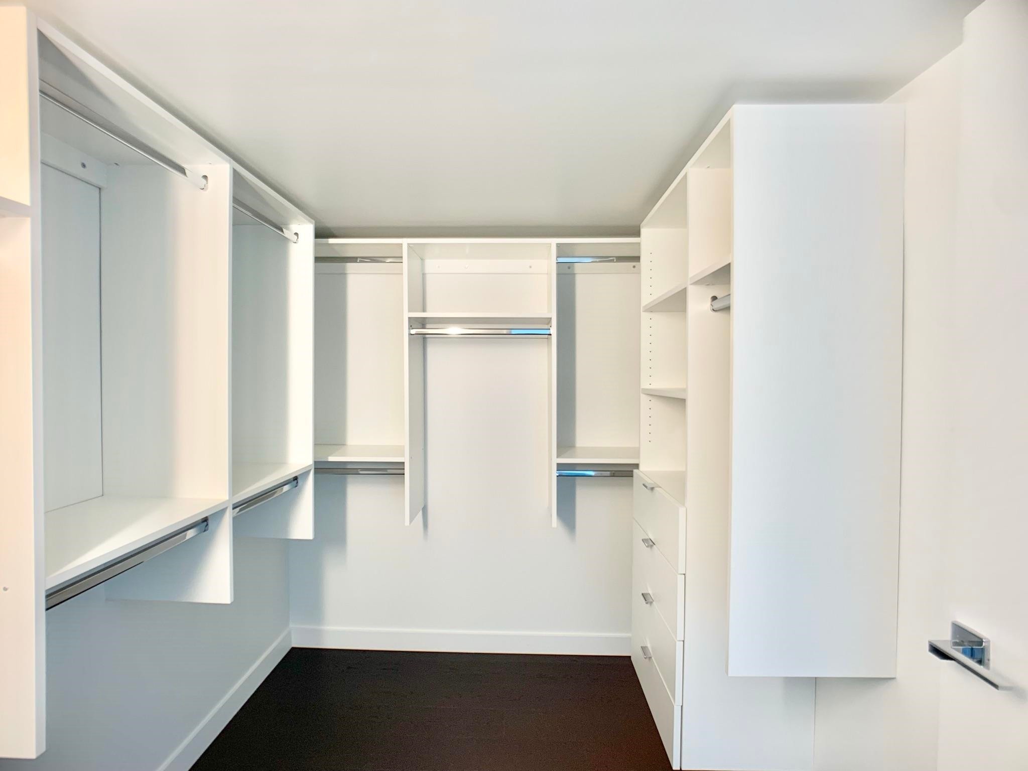 1111 Richards, Vancouver, BC