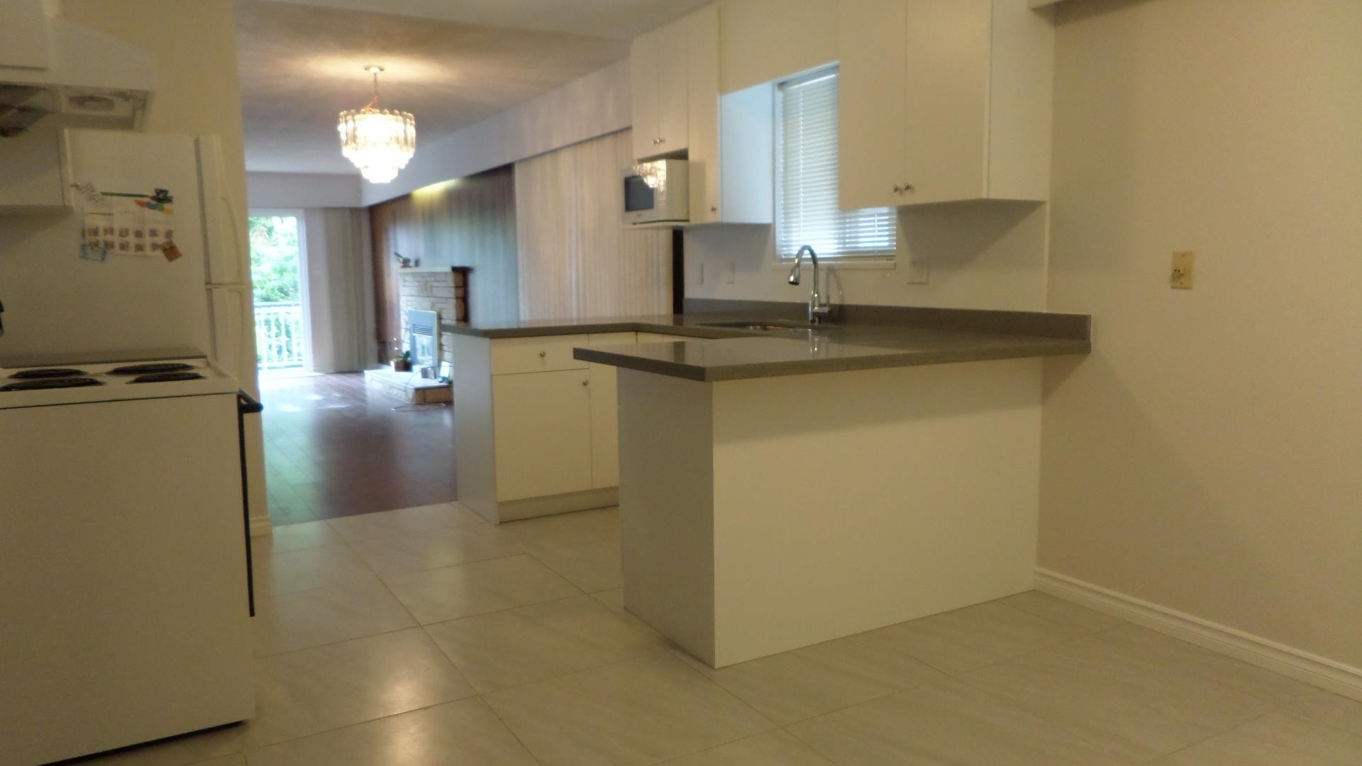 5970 Joyce Street, Vancouver, BC - Indoor Photo Showing Kitchen