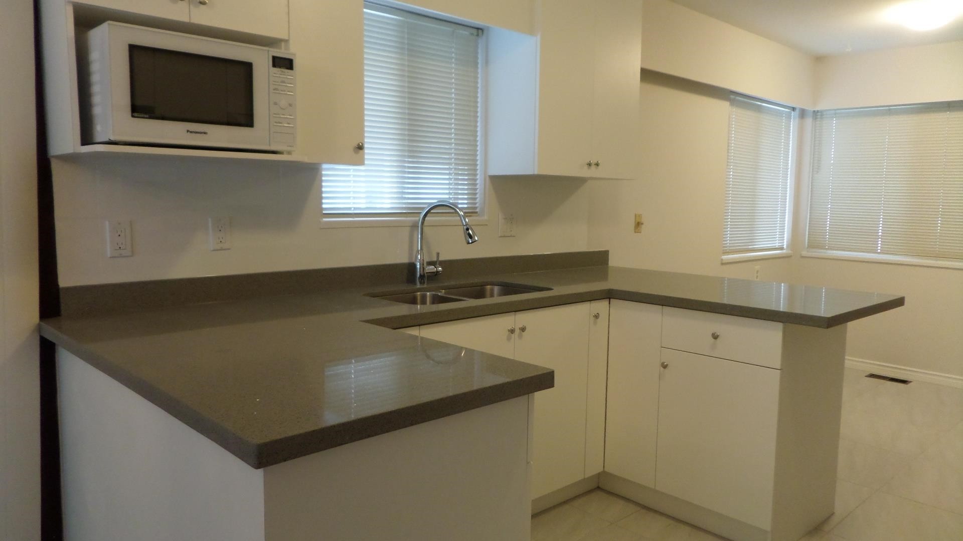 5970 Joyce Street, Vancouver, BC - Indoor Photo Showing Kitchen With Double Sink