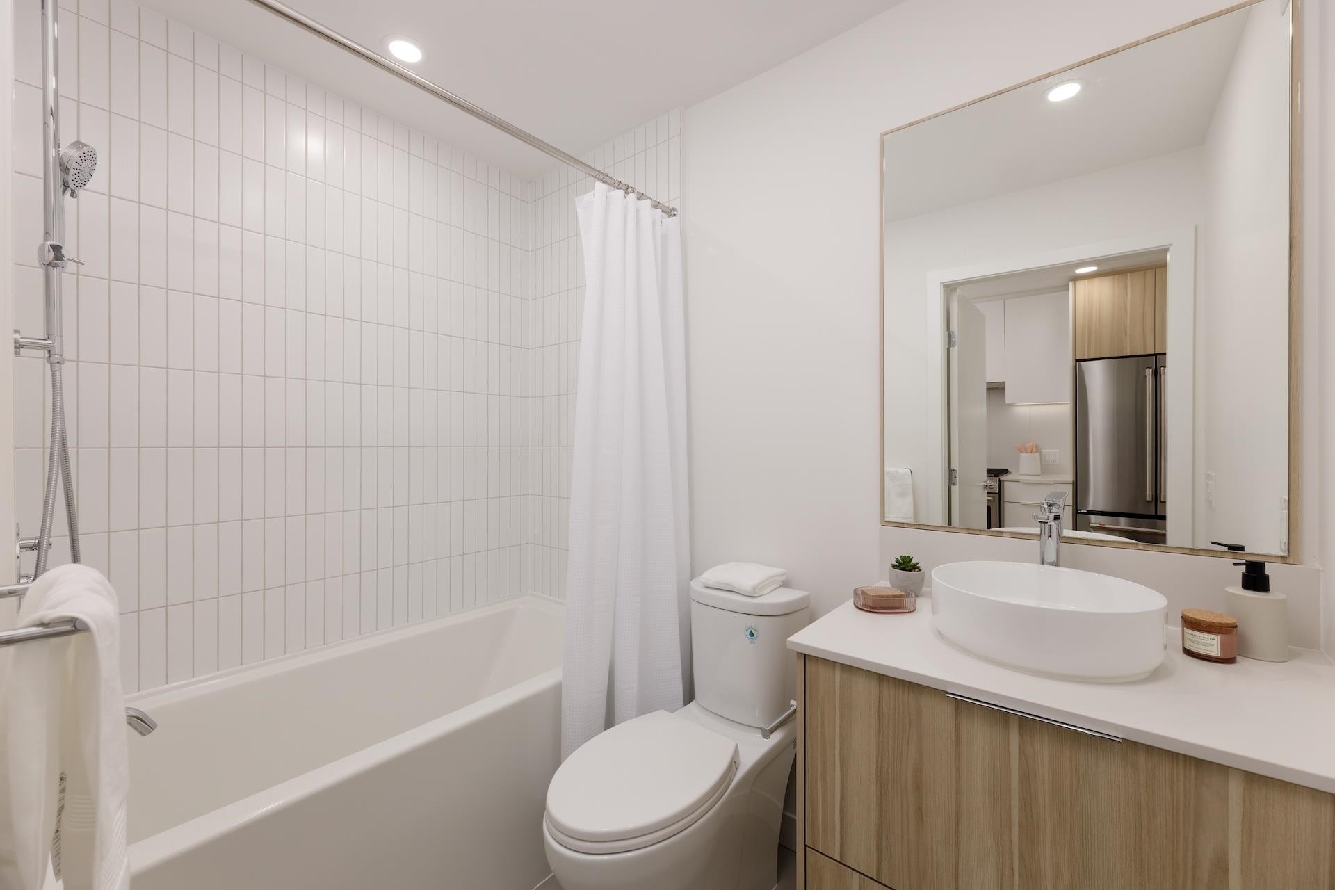 419-2450 Garden Drive, Vancouver, BC