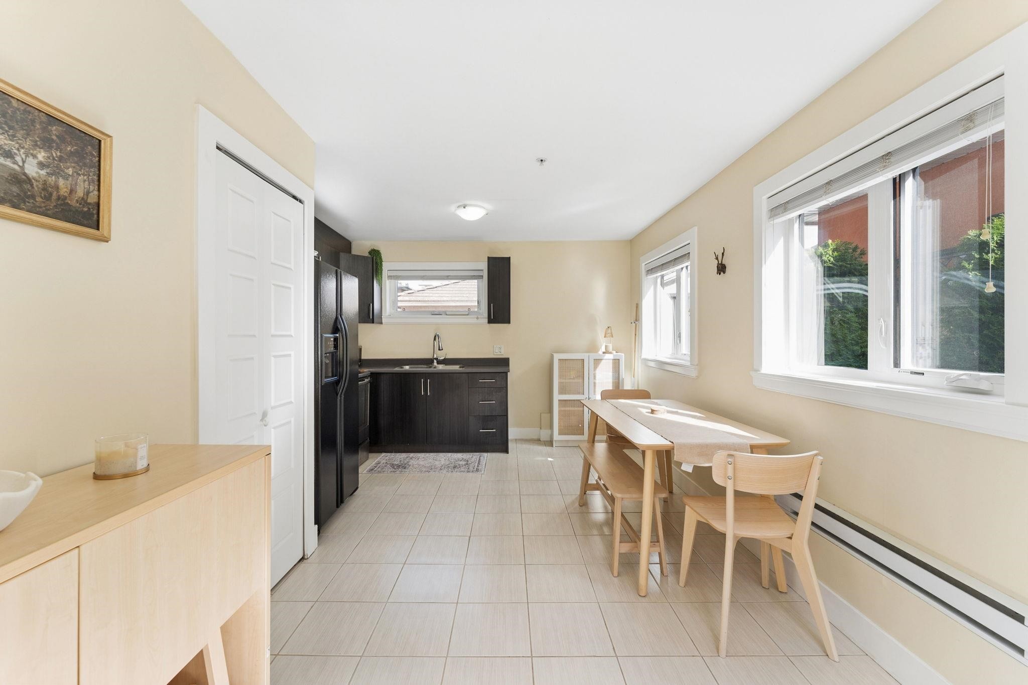 3233 Grant Street, Vancouver, BC - Indoor