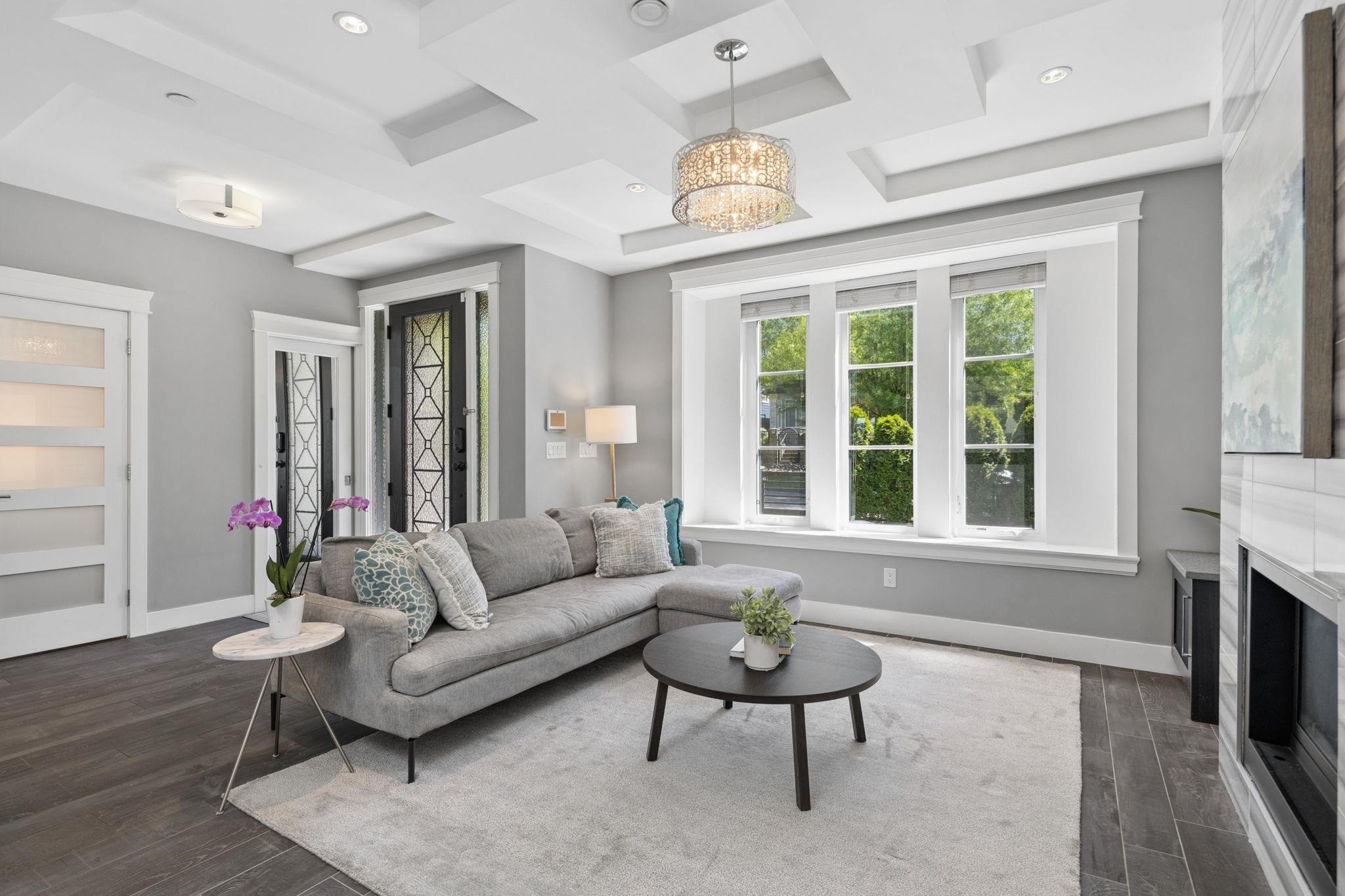 3233 Grant Street, Vancouver, BC - Indoor Photo Showing Living Room With Fireplace
