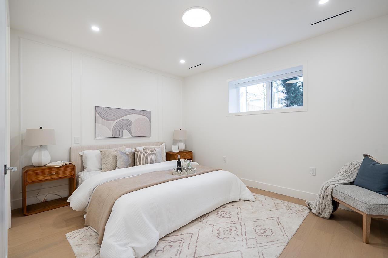 2-1845 51St Avenue E, Vancouver, BC - Indoor Photo Showing Bedroom