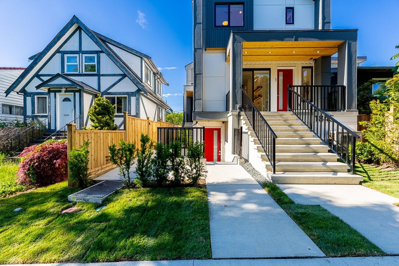2-1845 51St Avenue E, Vancouver, BC - Outdoor With Facade