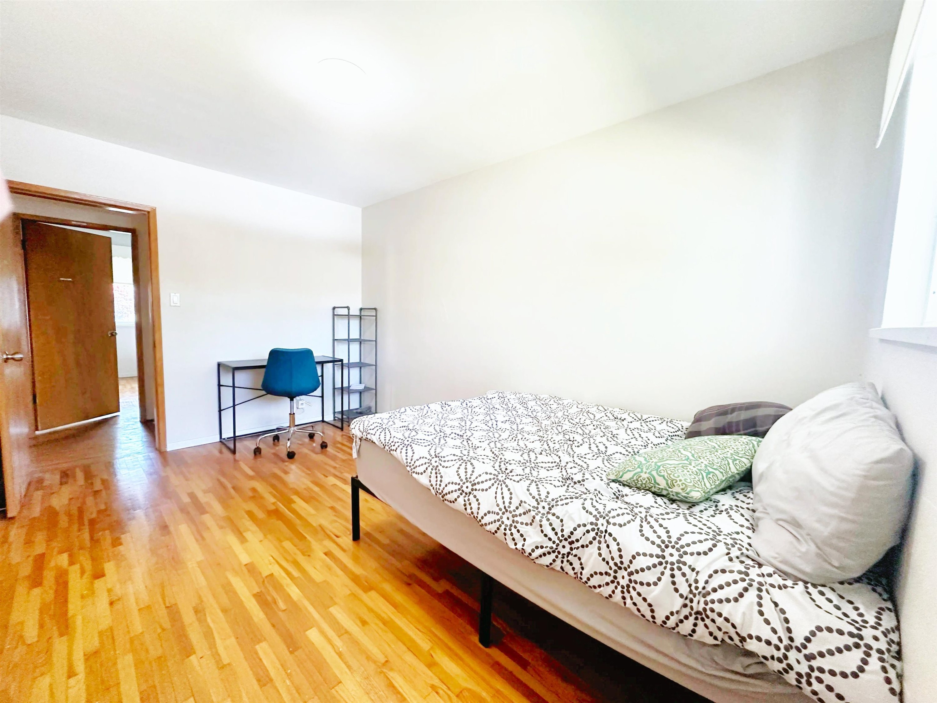 3416 Monmouth Avenue, Vancouver, BC