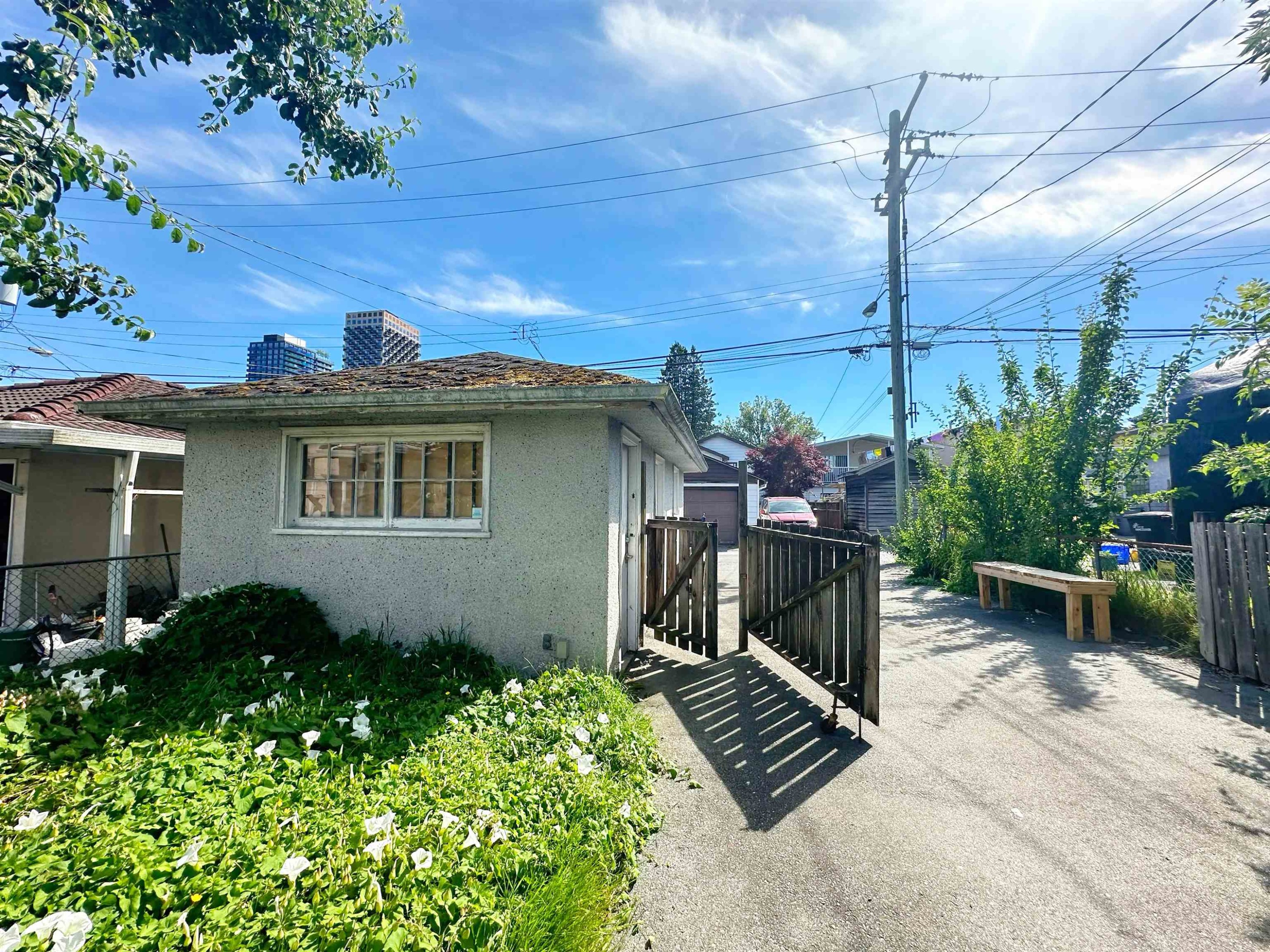 3416 Monmouth Avenue, Vancouver, BC