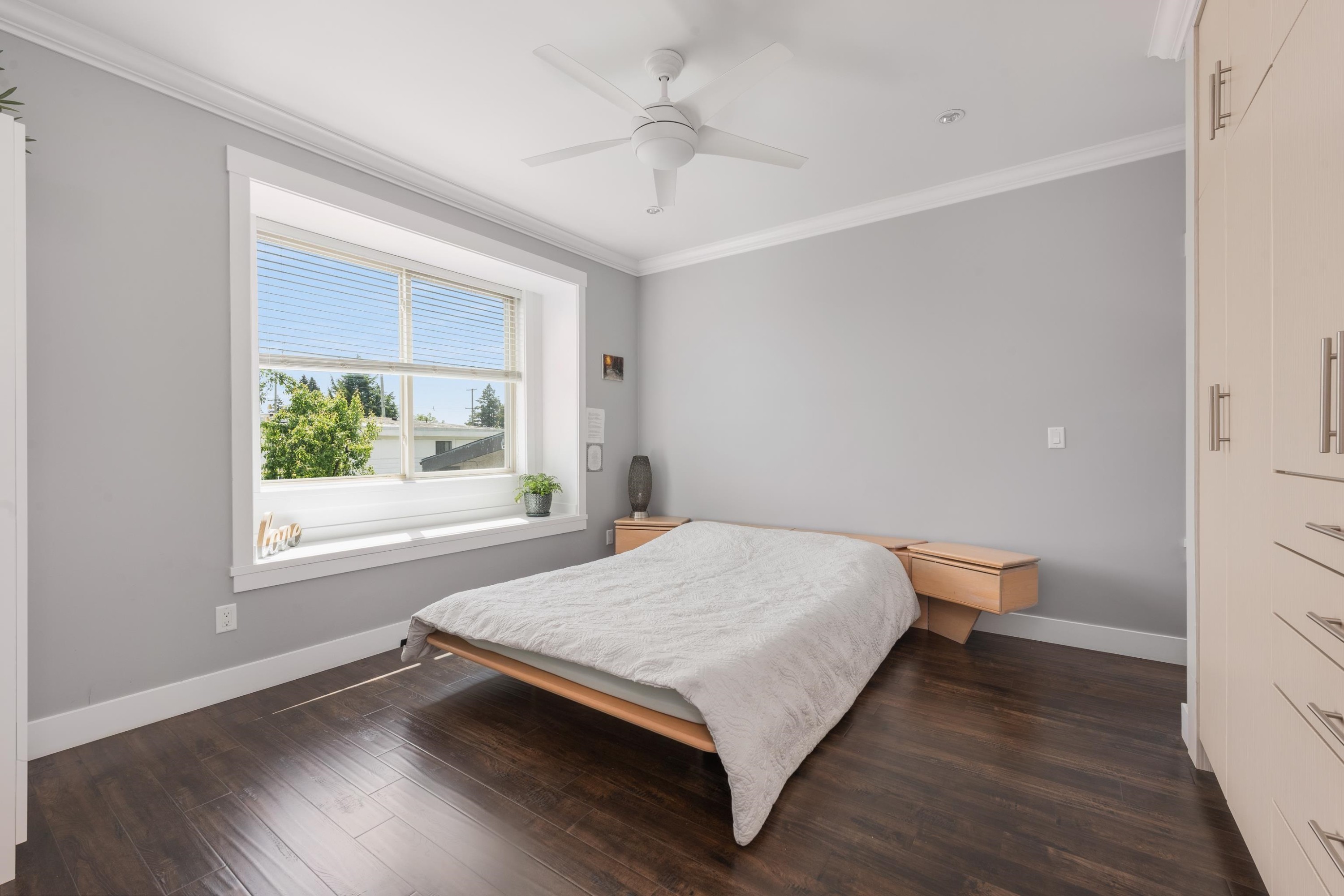 7348 11Th Avenue, Burnaby, BC