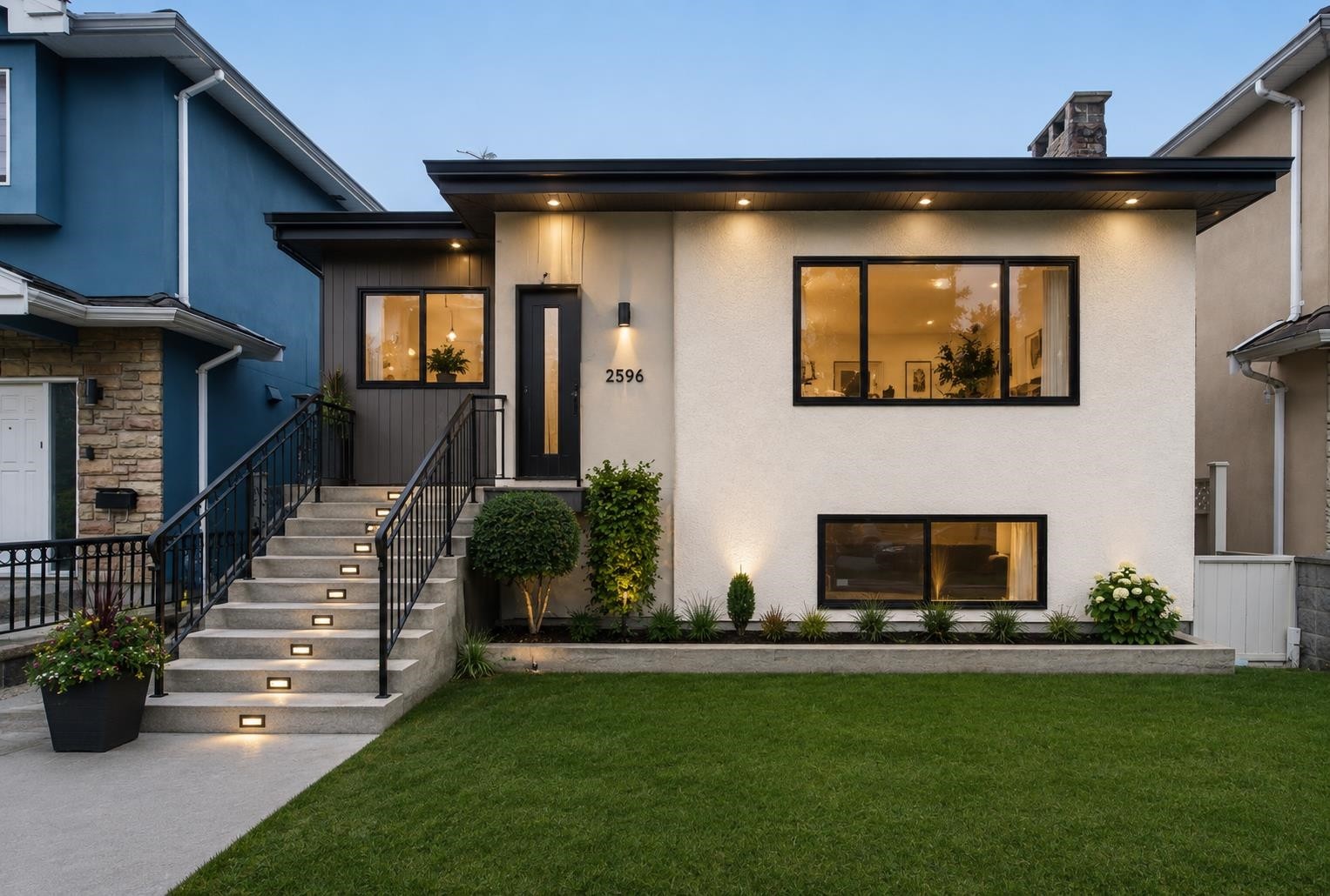2546 Napier Street, Vancouver, BC